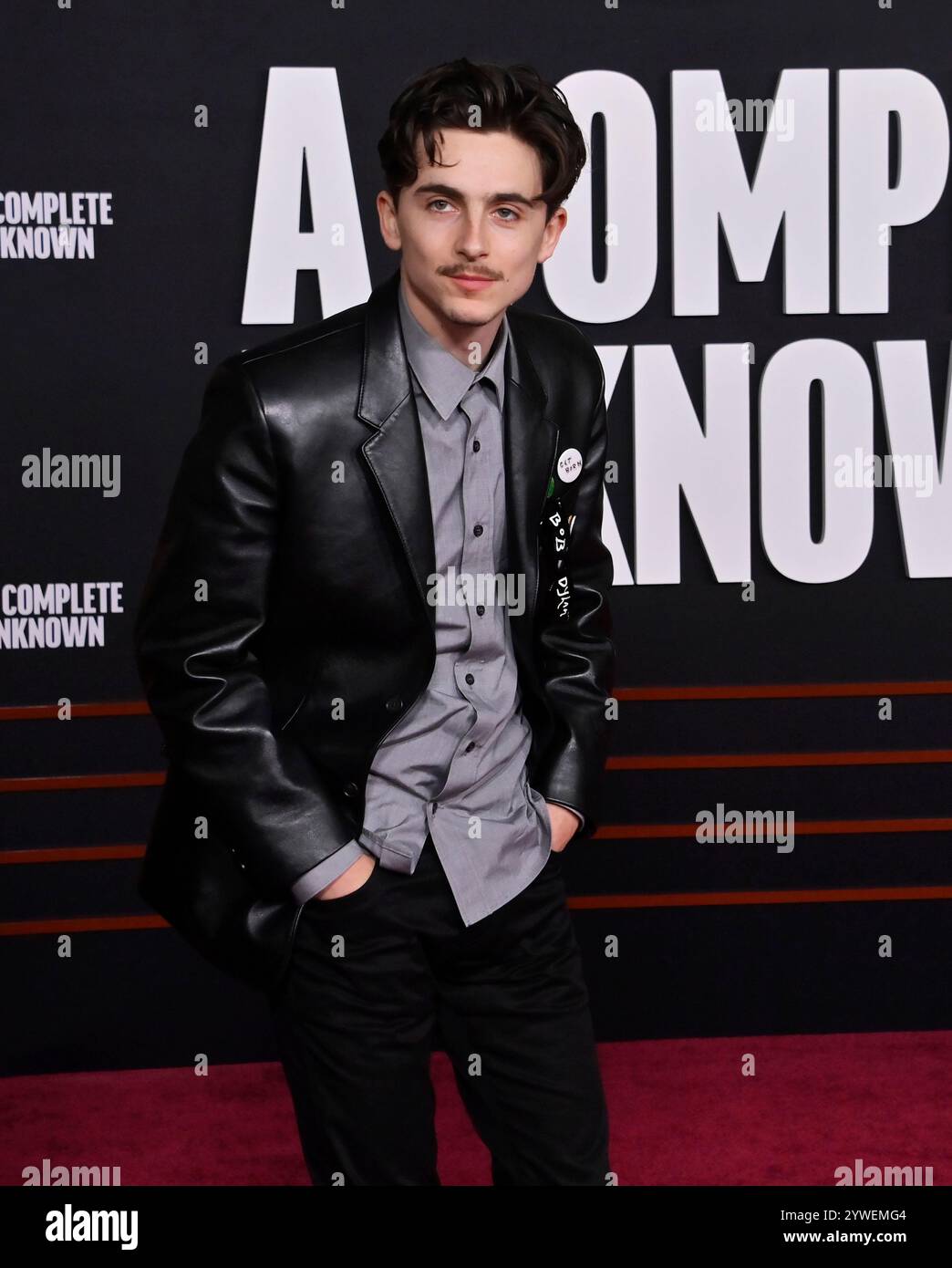Besetzungsmitglied Timothee Chalamet besucht am Dienstag, den 10. Dezember 2024 die Premiere des biographischen Dramas A Complete Unknown im Dolby Theatre in der Hollywood-Sektion von Los Angeles. Handlung: A Complete Unknown spielt in der einflussreichen New Yorker Musikszene der frühen 60er Jahre und folgt dem kometenhaften Aufstieg des 19-jährigen Minnesota-Musikers Bob Dylan als Folk-Sänger in Konzerthallen und an die Spitze der Charts. Seine Songs und Mystik wurden zu einer weltweiten Sensation, die in seiner bahnbrechenden Performance auf dem Newport Folk Festival 1965 gipfelte. Foto von Jim Ruymen/UPI Stockfoto