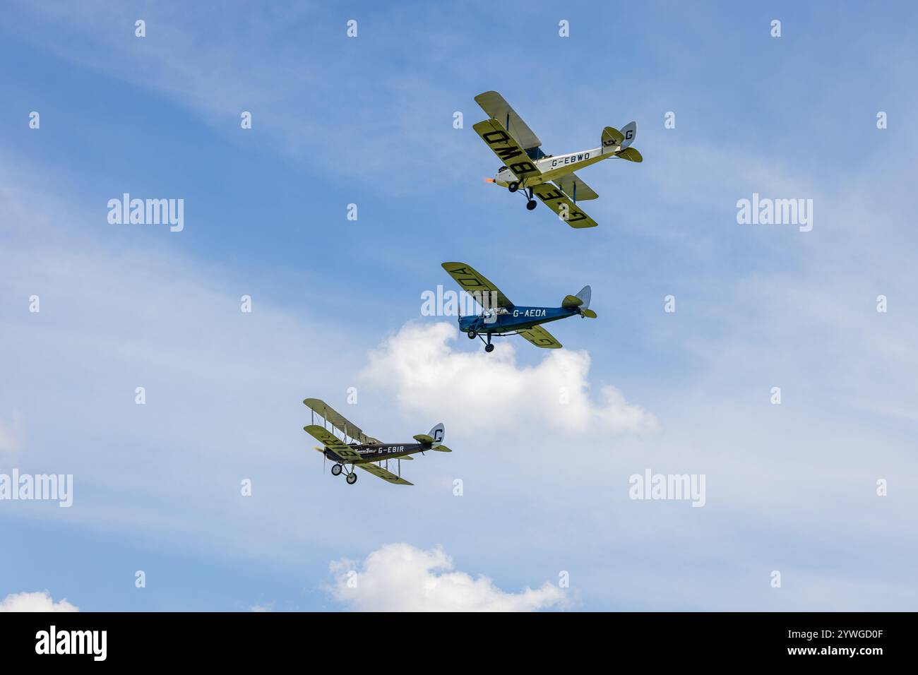 De Havilland DH.51, de Havilland DH.60X Moth & de Havilland Puss Moth, die auf der Best of British Air Show in Shuttleworth stattfinden. Stockfoto