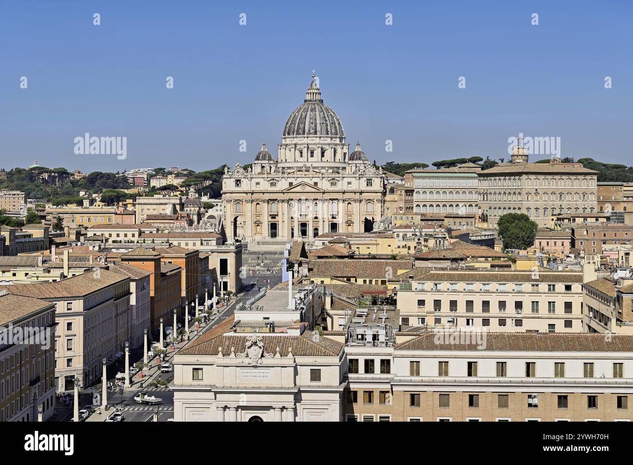 Blick von der Engelsburg auf die Kathedrale, den Petersdom, den Petersdom, den Vatikanplatz, den Vatikan, Rom, Latium, Italien, Europa Stockfoto