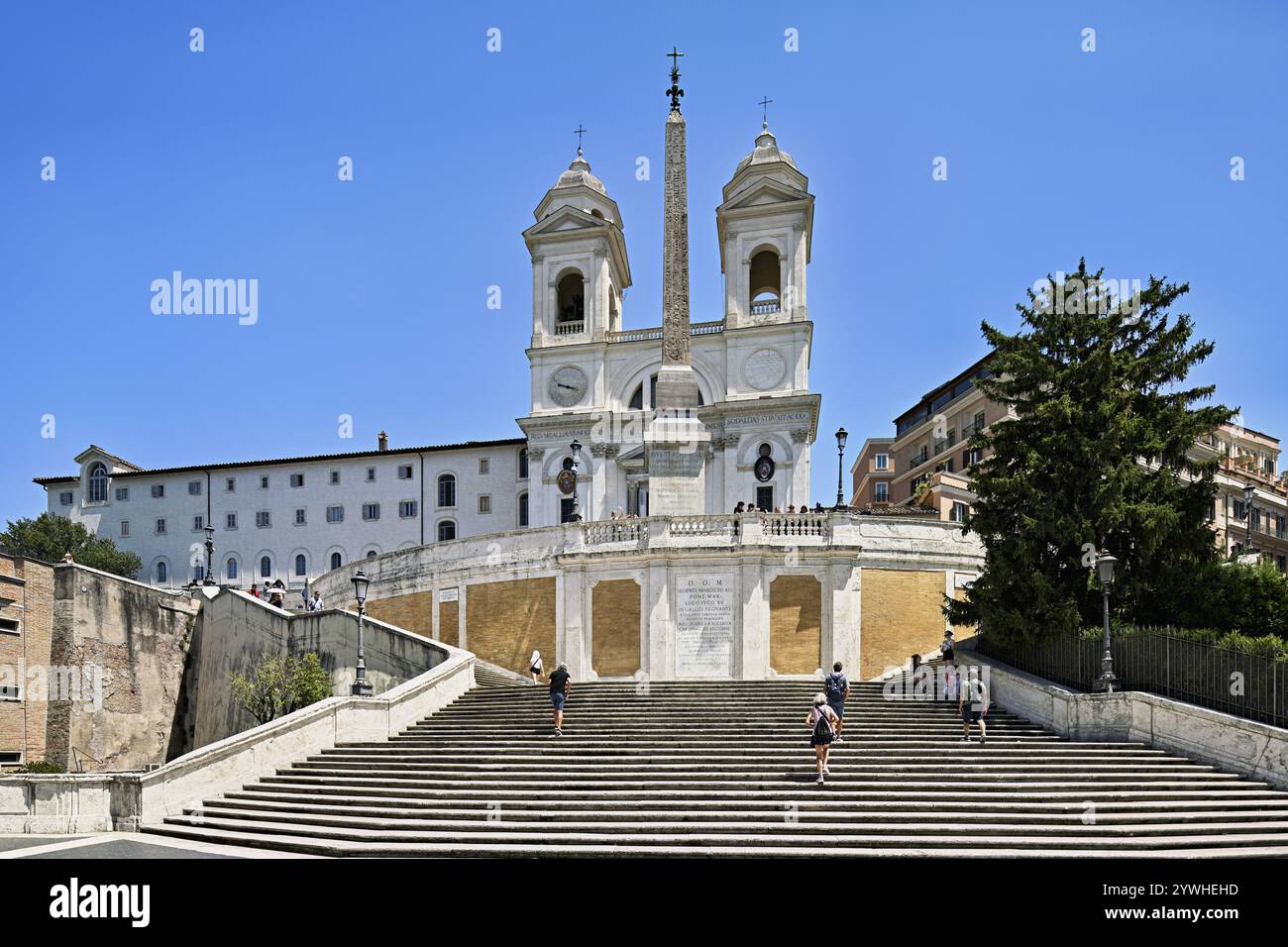 Spanische Treppe mit der Kirche Trinita dei Monti, Rom, Latium, Mittelitalien, Italien, Europa Stockfoto