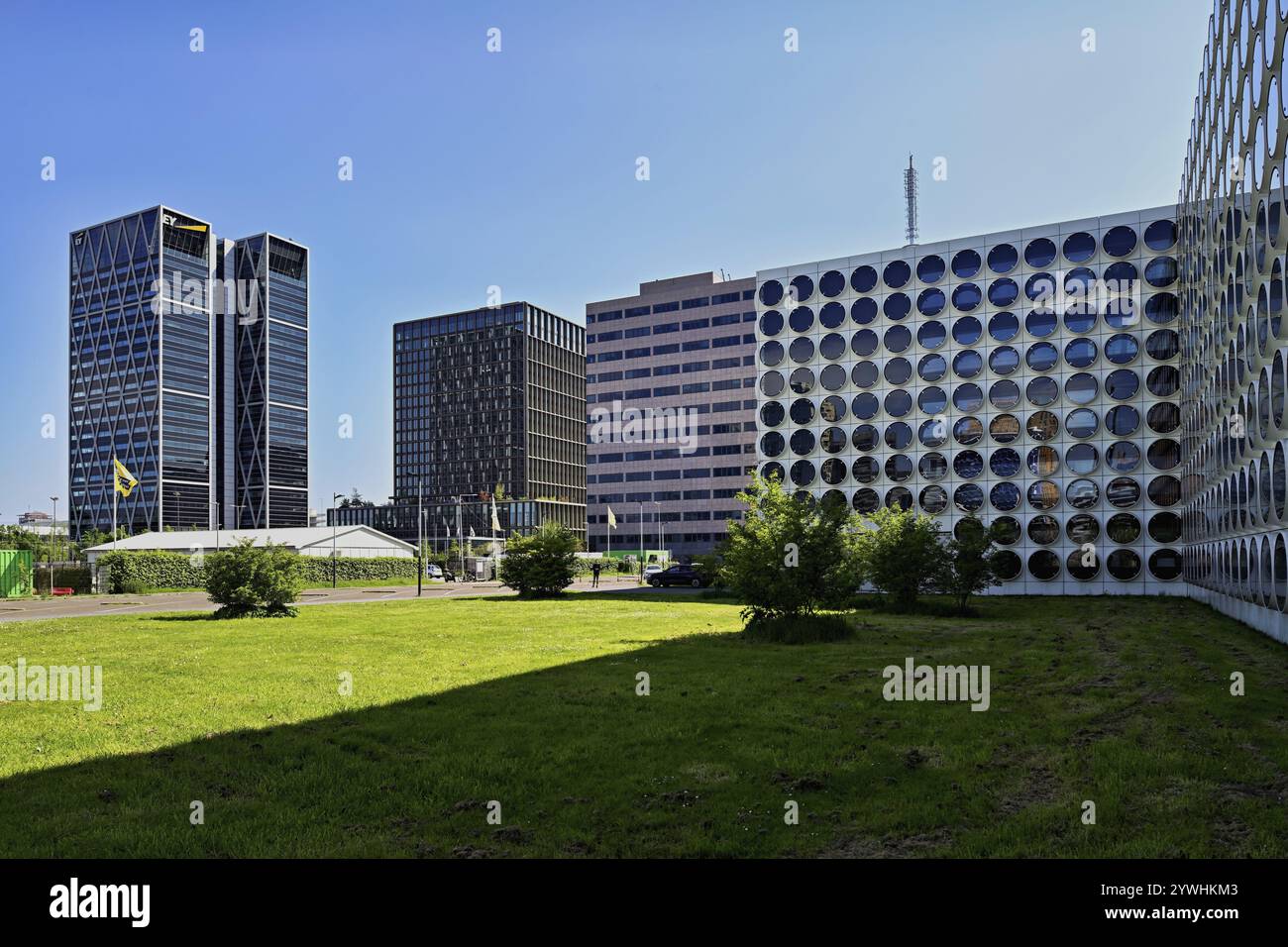 Wohnungen Student Experience hintere Hochhäuser, Cross, Towers, Architekt Norman Foster, Zuidas Finanzviertel, Amsterdam, Nordholland, Nether Stockfoto