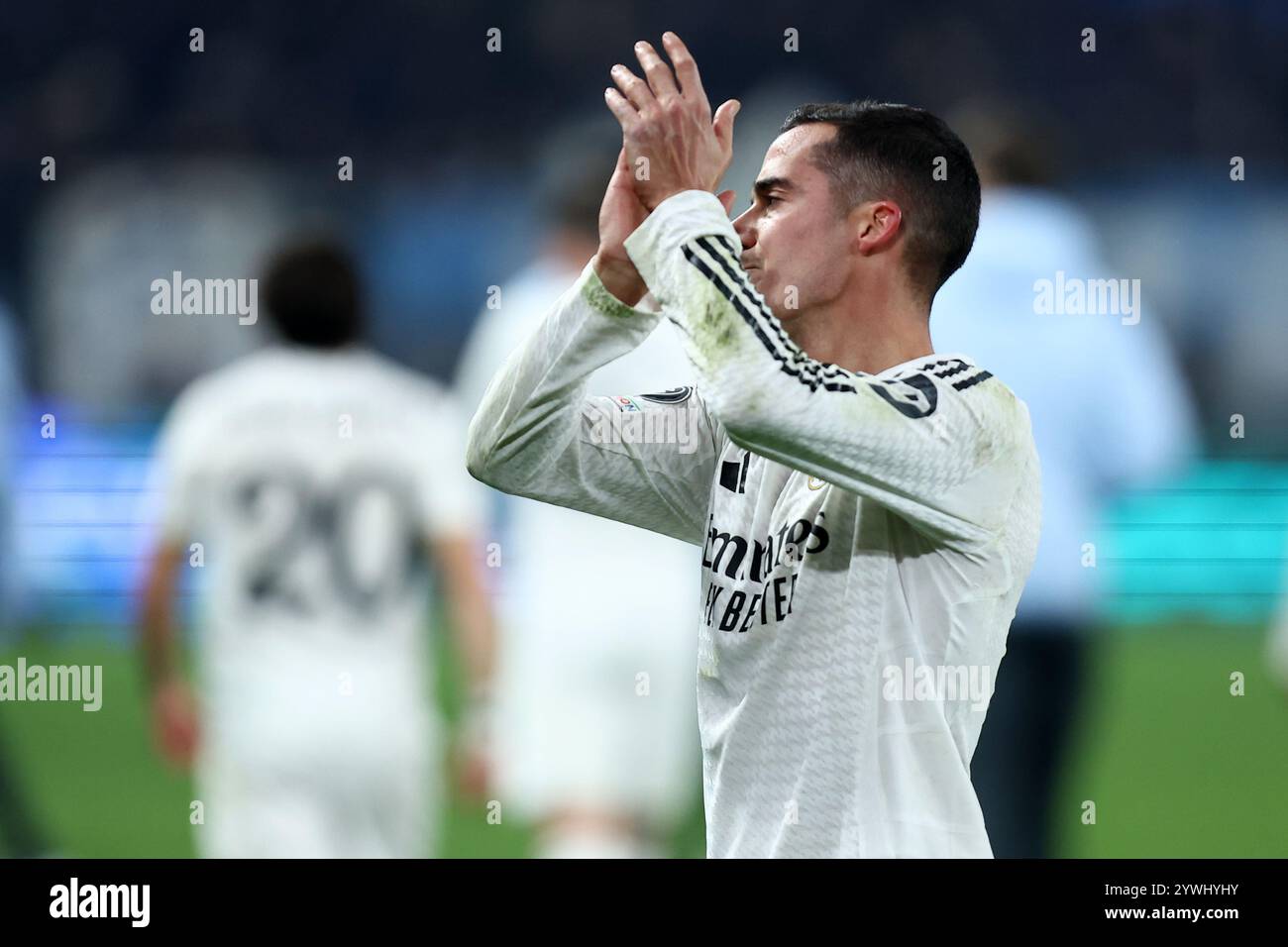 Bergamo, Italien. Dezember 2024. Lucas Vazquez von Real Madrid CF feiert am 10. Dezember 2024 im Gewiss-Stadion in Bergamo, Italien, das Spiel der UEFA Champions League Phase MD6 zwischen Atalanta BC und Real Madrid C.F. beendet. Quelle: Marco Canoniero/Alamy Live News Stockfoto