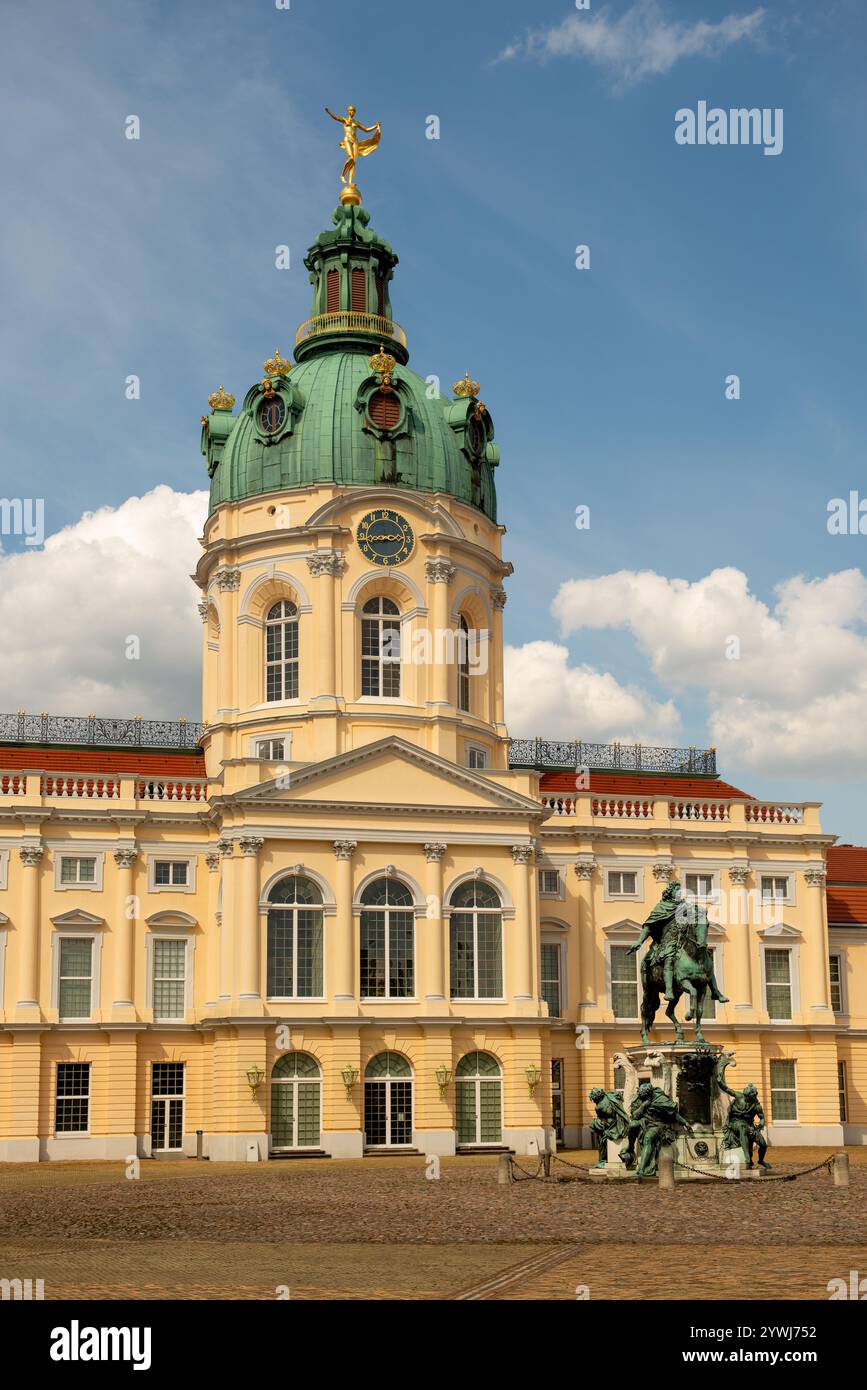 Schloss Charlottenburg diente von 1701 bis 1888 als Sommerresidenz der preußischen Könige und ist heute Museum. Stockfoto