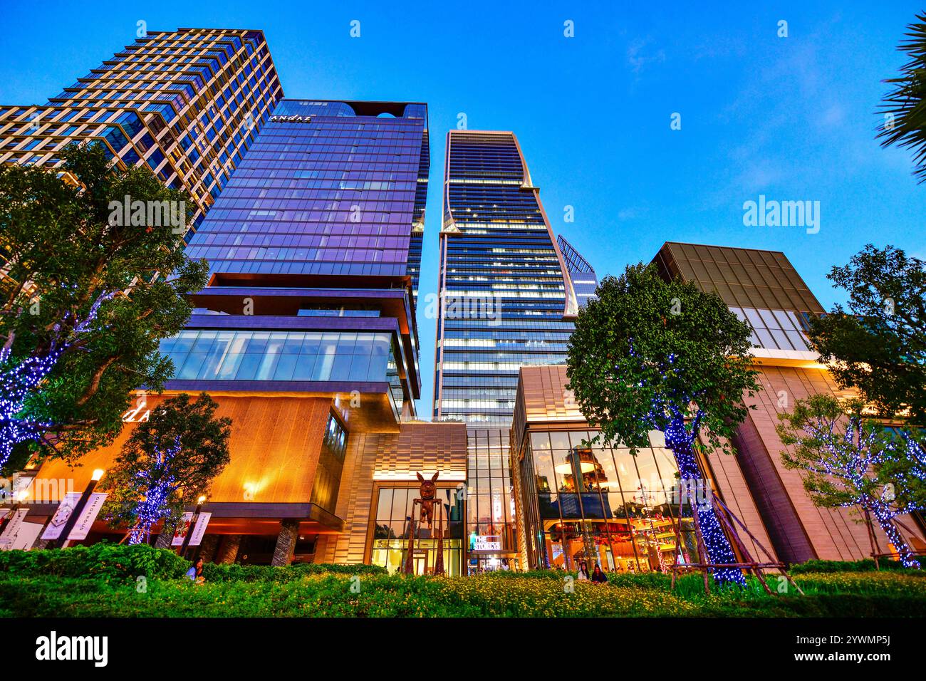 BANGKOK, THAILAND - 28. MAI 2024: Im Bau: Gemischtes Luxusprojekt in Bangkok in der thailändischen Hauptstadt Bangkok Stockfoto