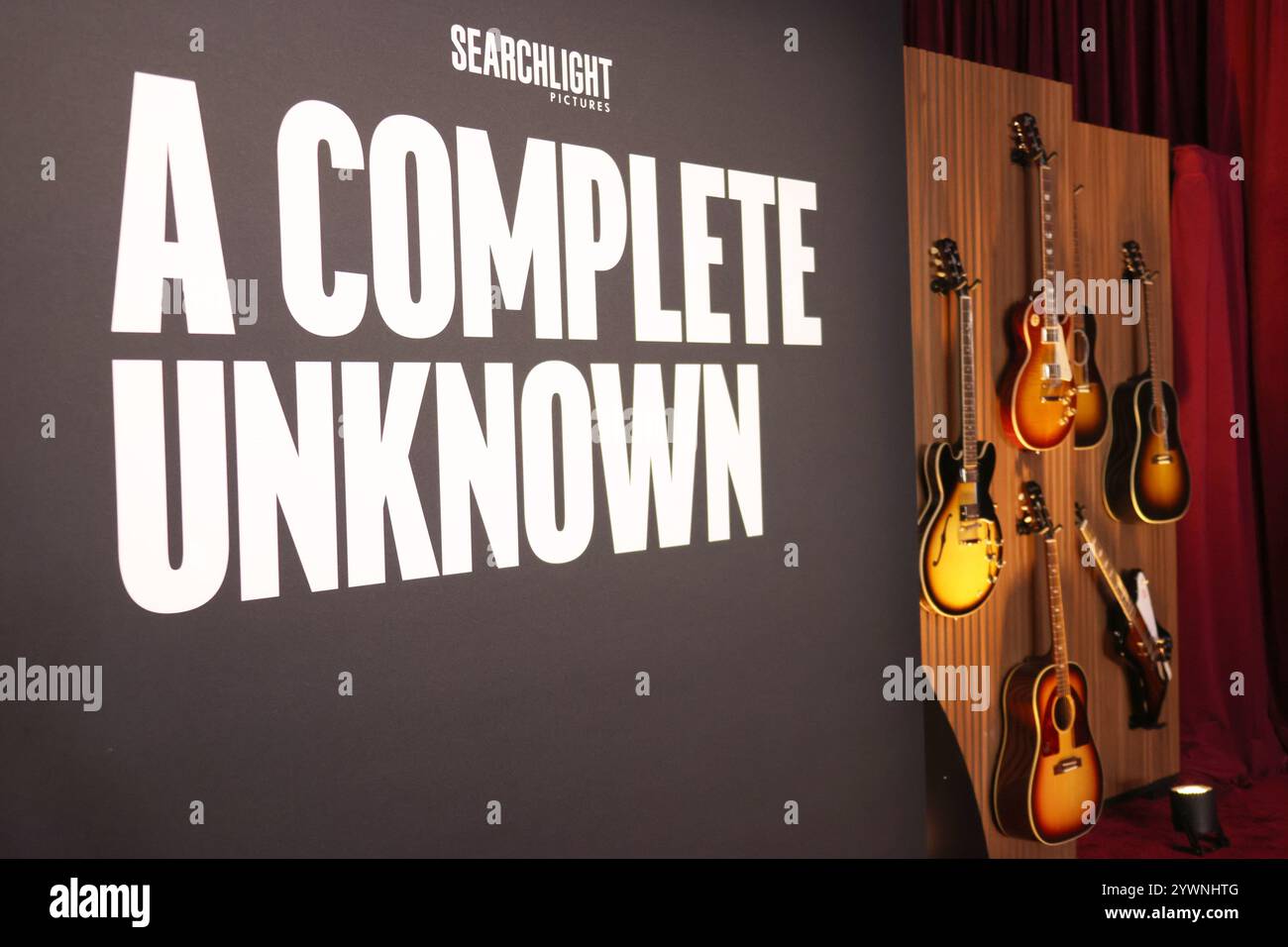 Los Angeles, USA. Dezember 2024. Atmosphäre bei der Los Angeles Premiere von Searchlight Pictures 'A Complete Unknown' im Dolby Theatre am 10. Dezember 2024 in Hollywood, Kalifornien. Foto: Crash/imageSPACE Credit: Imagespace/Alamy Live News Stockfoto