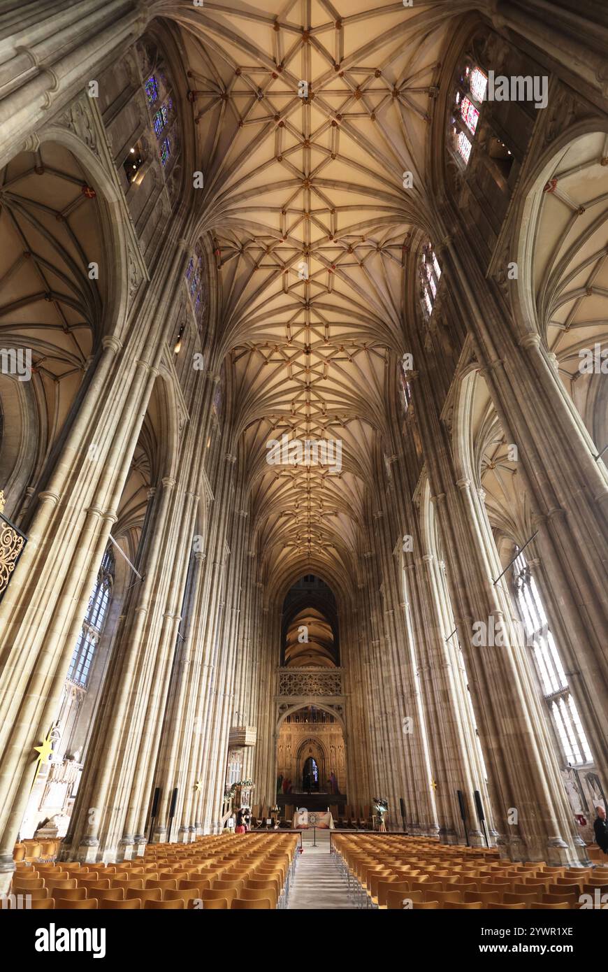 Die wunderschöne Decke des Kirchenschiffs in der Kathedrale von Canterbury in Kent, Großbritannien Stockfoto