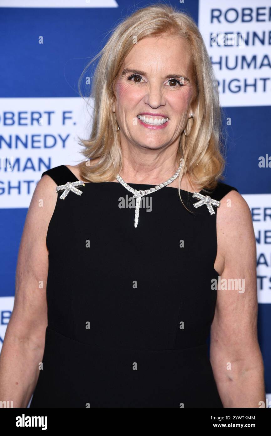 New York, USA. Dezember 2024. Kerry Kennedy nimmt 2024 an der RFK Human Rights Gala und den Robert F. Kennedy 'Ripple of Hope' Awards im Hilton Hotel, New York, NY, am 11. Dezember 2024 Teil. (Foto: Anthony Behar/SIPA USA) Credit: SIPA USA/Alamy Live News Stockfoto