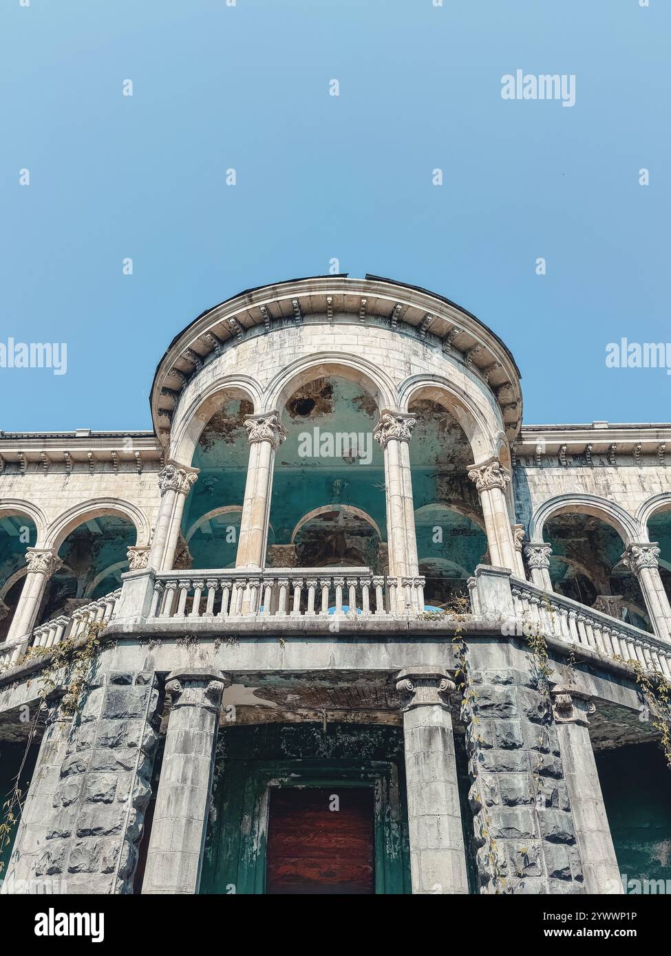 Die Ruinen des Sanatoriums Medea in Tskaltubo, Georgia Stockfoto