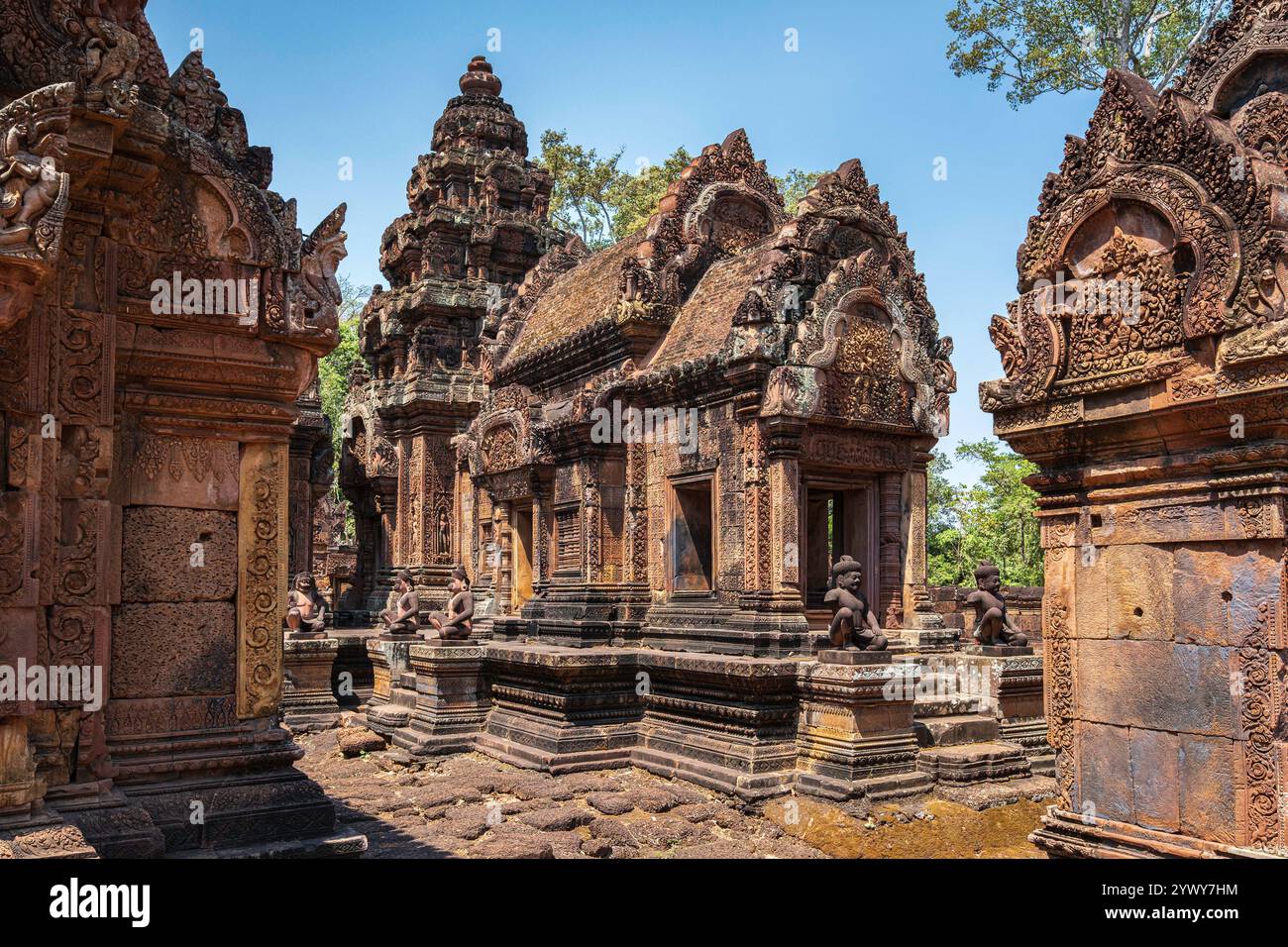 Kambodscha, Kambodscha, 26.02.2024, Siem Reap, Angkor-Tempel, Benteay Srei, Lady Temple, Khmer, Ruinen, Ruinen, Foto von Jean-Yves Bardin Stockfoto