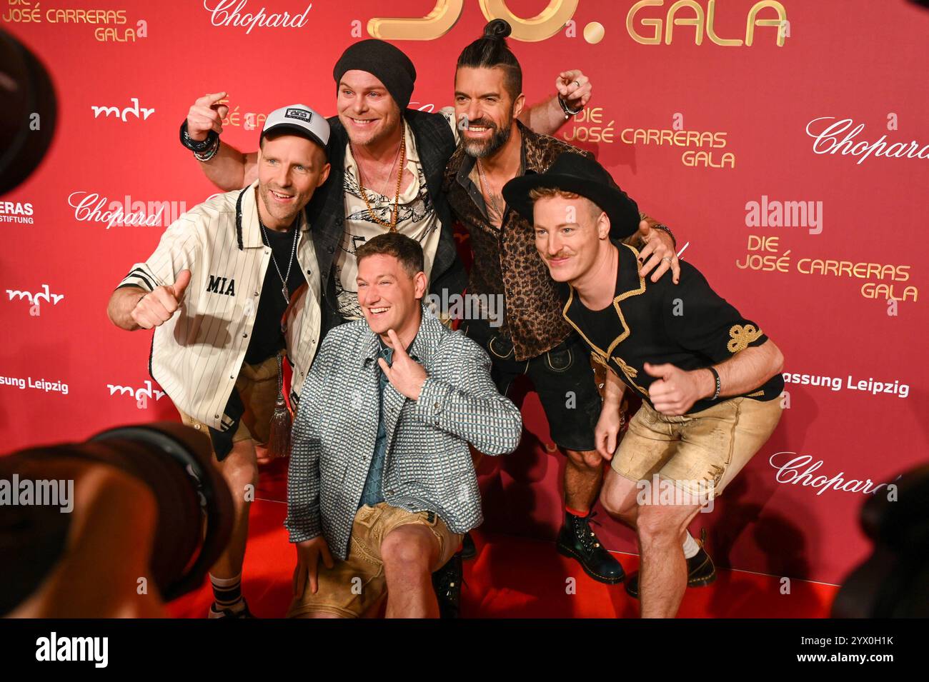 Leipzig - Spendengala im Kampf gegen Leukämie: Dutzende Sterne bei der 30. Josà Carreras Gala 12.12.2024 ab 18 Uhr Leipzig, Media City Leipzig Fotograf: EHL Media/Dietmar Thomas im Foto: Voxxclub, Band am Donnerstag überträgt der MDR ab 20,15 Uhr live aus Leipzig die 30. Josà Carreras Gala. Gastgeber und Stifter Josà Carreras wird in seiner großen Vision Leukämie muss heilbar werden. Immer und bei jedem wieder von prominenten internationale und nationale Künstlerfreunden unterstützt. Gemeinsam mit Gastgeber Josà Carreras werden auch in diesem Jahr die TV-Moderatoren und Botschafter der Josà CA Stockfoto