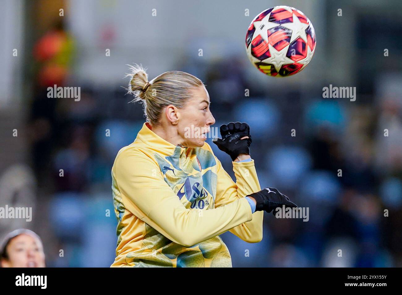 Manchester, Großbritannien. Donnerstag, 12. Dezember 2024, UEFA Women's Champions League: Manchester City Women vs SKN St. Pölten Women im Jole Stadium. Manchester City Defender Alanna Kennedy 14 vor dem Spiel. James Giblin/Alamy Live News. Stockfoto