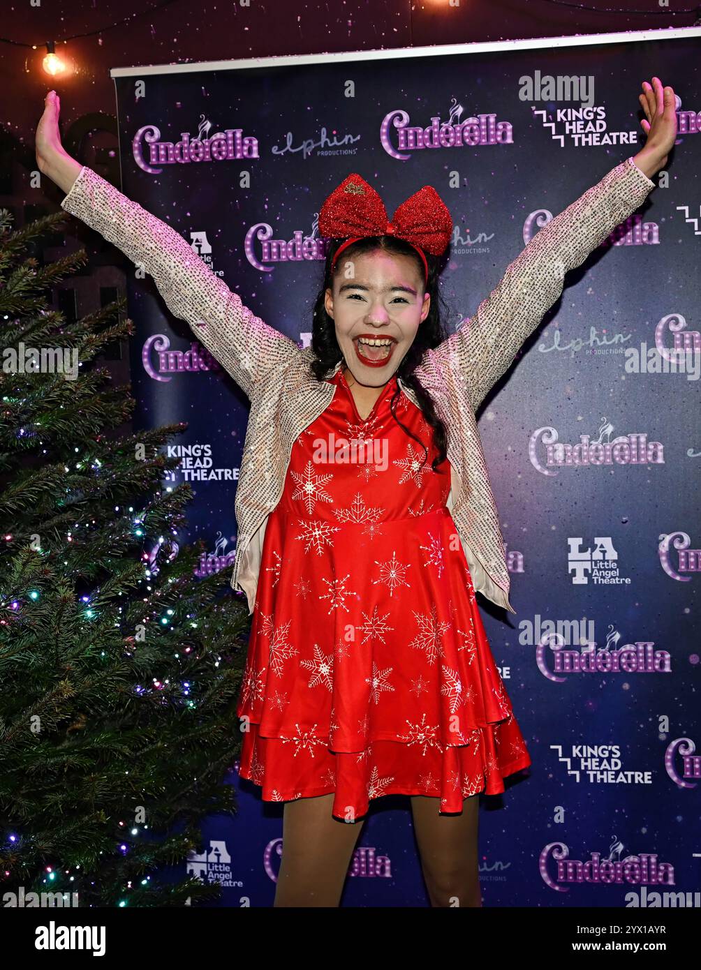 LONDON, GROSSBRITANNIEN. Dezember 2024. Leila Lea nahm an der Presseveranstaltung Teil: „Cinderella“ kommt ins Londoner West End im King's Head Theatre in Islington, London, Großbritannien. (Foto von 李世惠d/siehe Li/Picture Capital) Credit: Siehe Li/Picture Capital/Alamy Live News Stockfoto