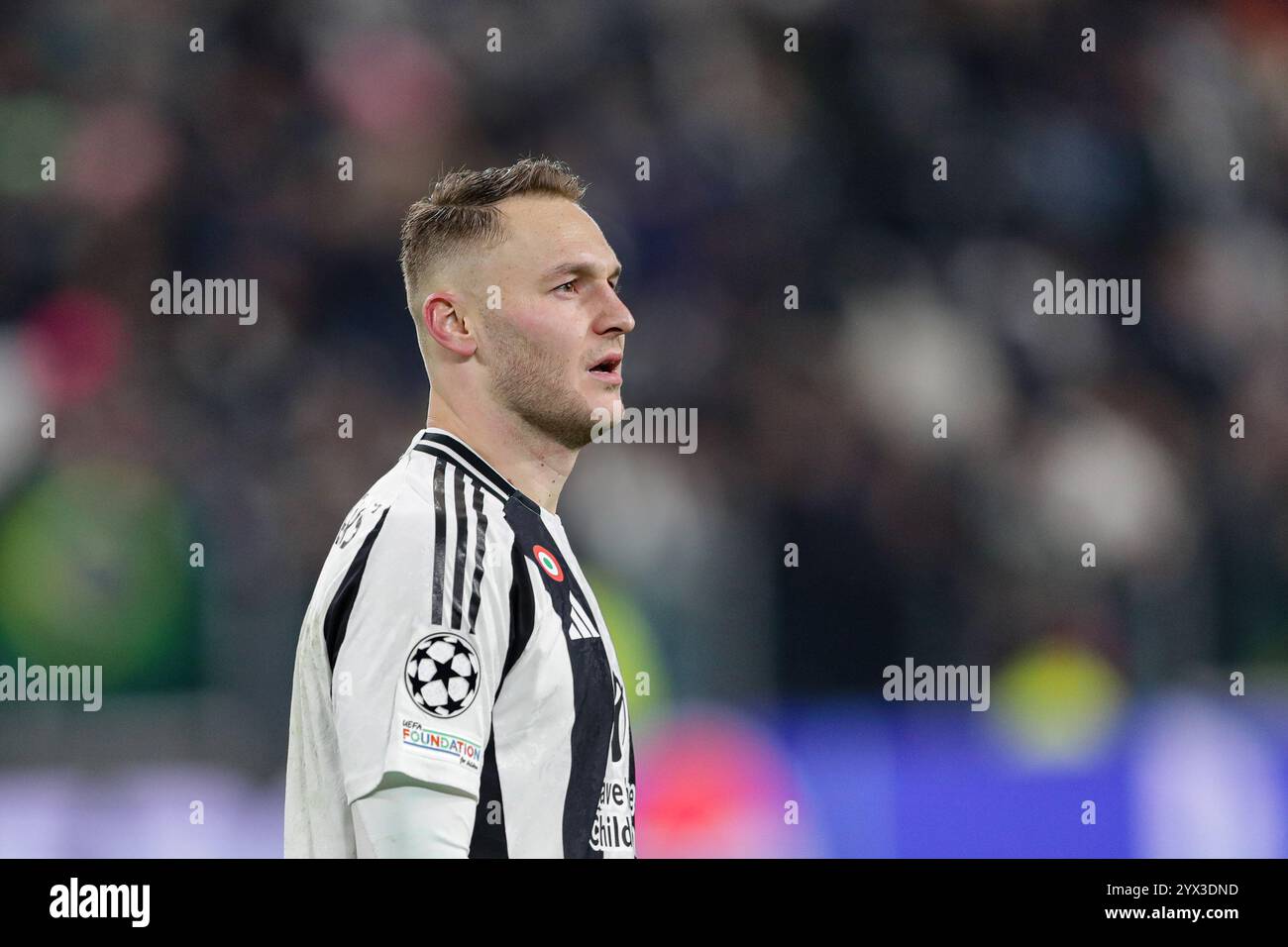 Turin, Italien. Dezember 2024. Teun Koopmeiners von Juventus wurde während des UEFA Champions League-Spiels zwischen Juventus und Manchester City im Juventus-Stadion gesehen. Endpunktzahl: Juventus 2:0 Manchester City. Quelle: SOPA Images Limited/Alamy Live News Stockfoto