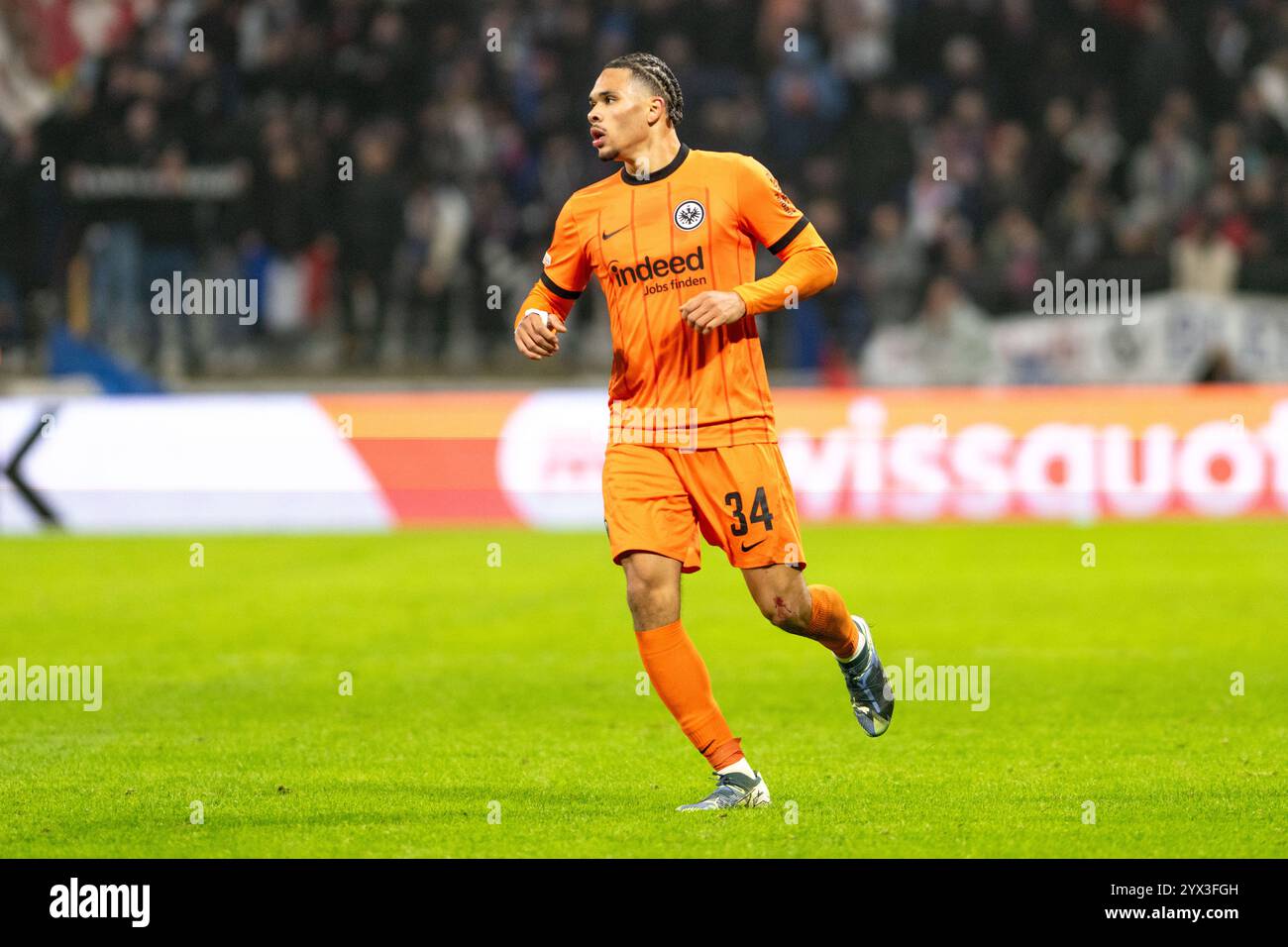 Nnamdi Collins aus Frankfurt während der UEFA Europa League, Ligaperiode, 6. Spieltag des Fußballspiels zwischen Olympique Lyonnais und Eintracht Frankfurt am 12. Dezember 2024 im Groupama-Stadion in Décines-Charpieu bei Lyon, Frankreich - Foto Nathan Barange / DPPI Stockfoto