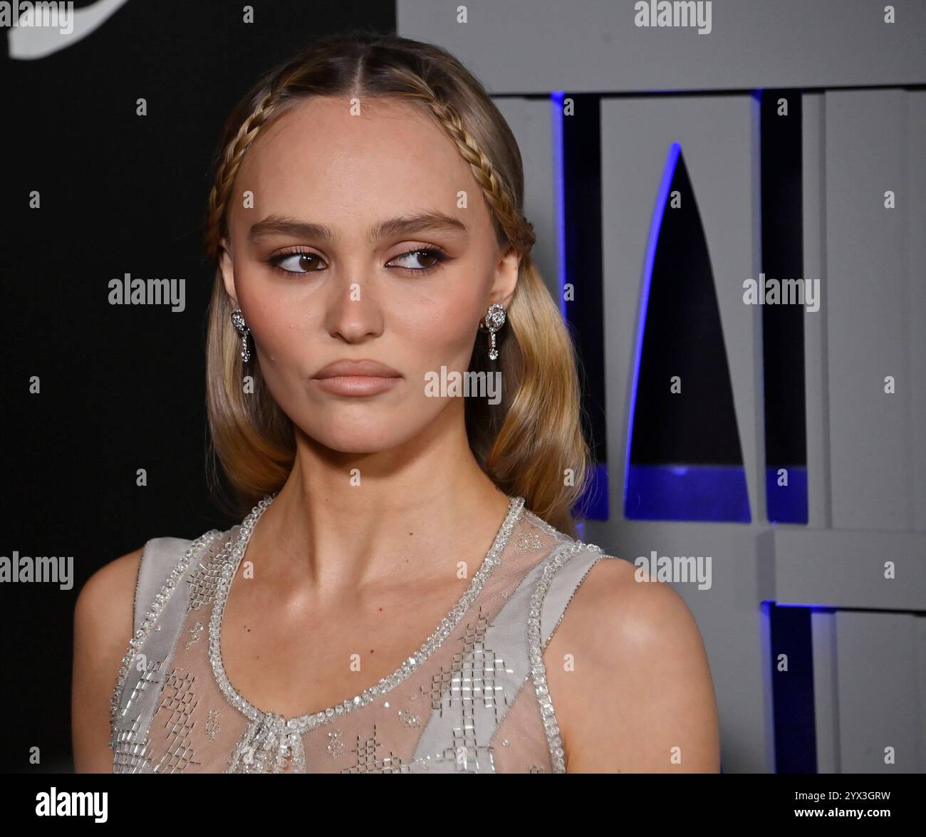 Los Angeles Usa Dezember 2024 Die Besetzung Lily Rose Depp Besucht los-angeles-usa-dezember-2024-die-besetzung-lily-rose-depp-besucht