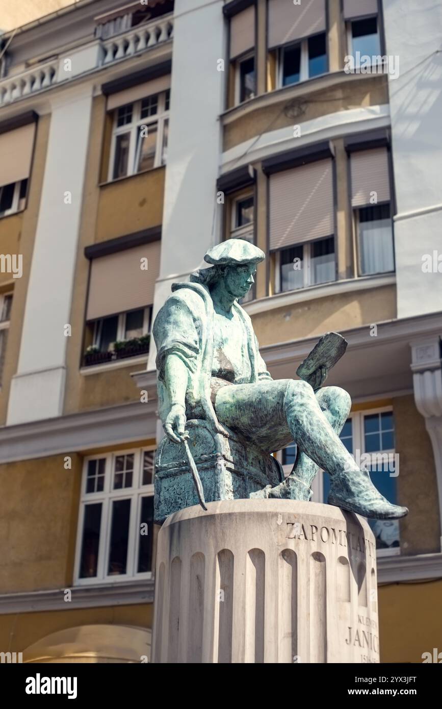 Denkmal von Klemens Janicki, Dichter der Renaissance, in der Nähe des Alten Marktplatzes der Renaissance in Poznań, Polen Stockfoto Denkmal von Klemens Janicki, Dichter der Renaissance, in der Nähe des Alten Marktplatzes der Renaissance in Poznań, Polen Stockfoto