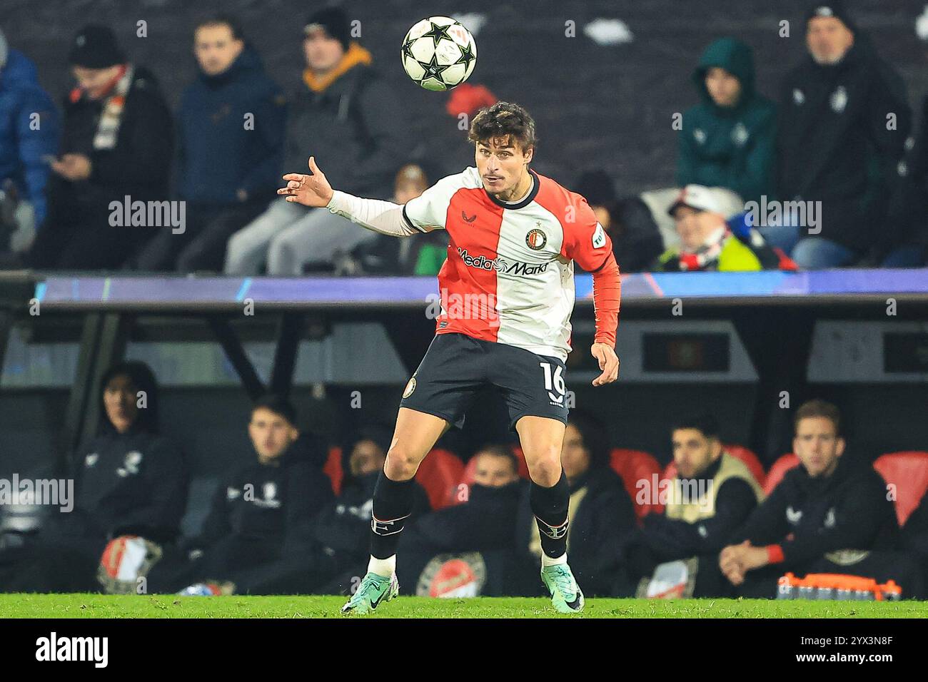 ROTTERDAM, 11.12.2024, Stadion de Kuip, Champions League, 2024 / 2025, Feyenoord - Sparta Praag, Feyenoord-Spieler Hugo Bueno Stockfoto