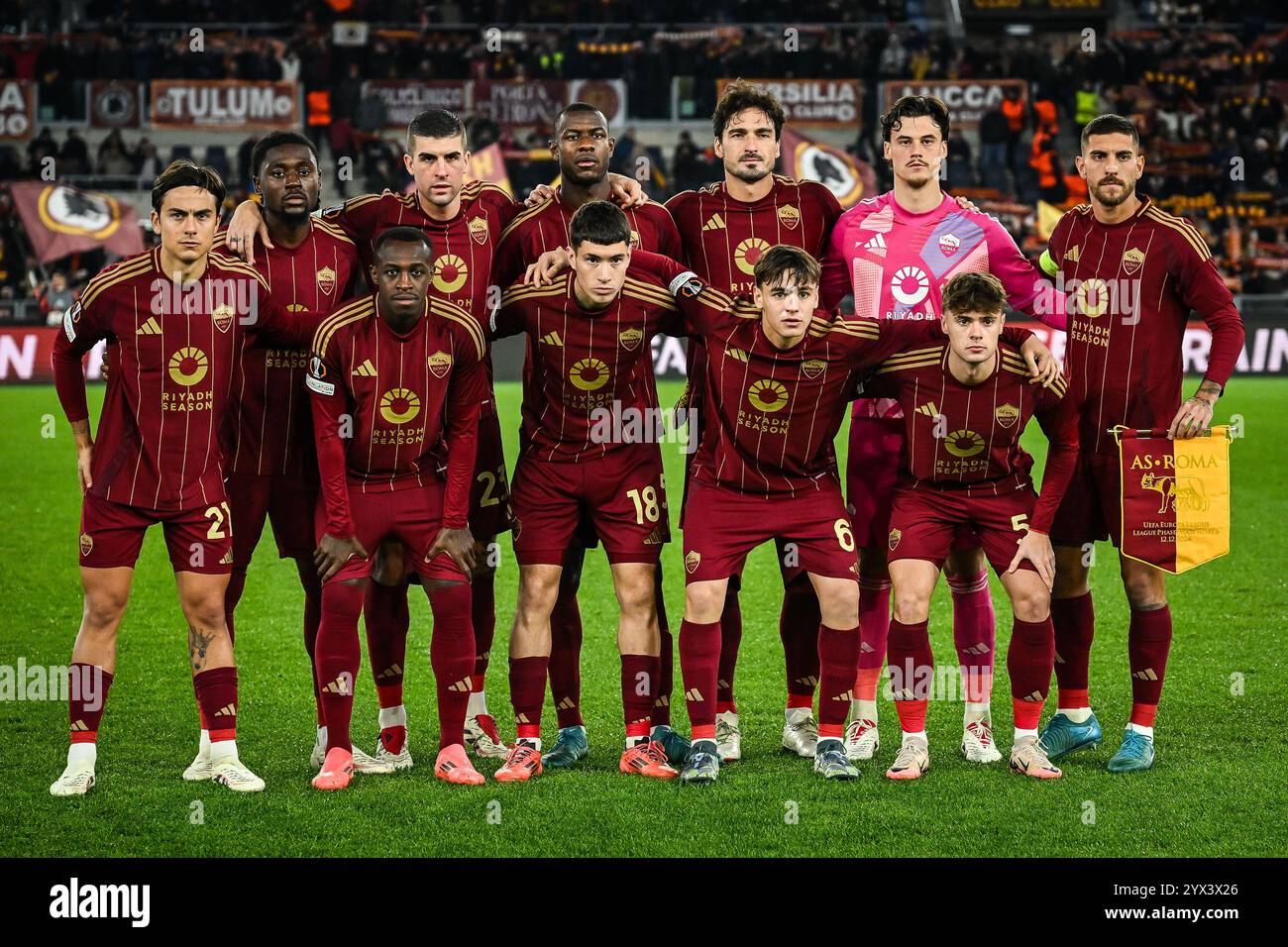 Team der AS Roma während des Fußballspiels der UEFA Europa League, League Phase MD6 zwischen AS Roma und SC Braga am 12. Dezember 2024 im Stadio Olimpico in Rom, Italien Stockfoto