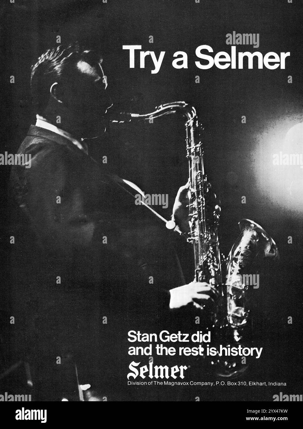 Eine ganzseitige Anzeige für Selmer Saxophone mit der späten Jazzlegende Stan Getz. Aus einem Musikmagazin der frühen 1970er Jahre. Stockfoto