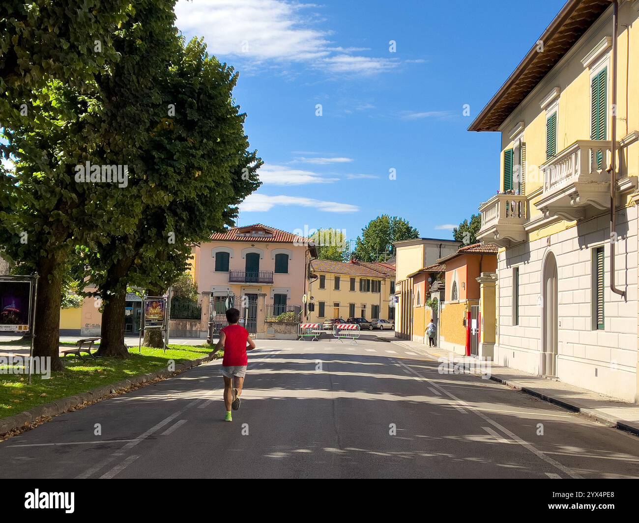 Laufmarathon in der Stadtstraße Borgo San Lorenzo Stockfoto