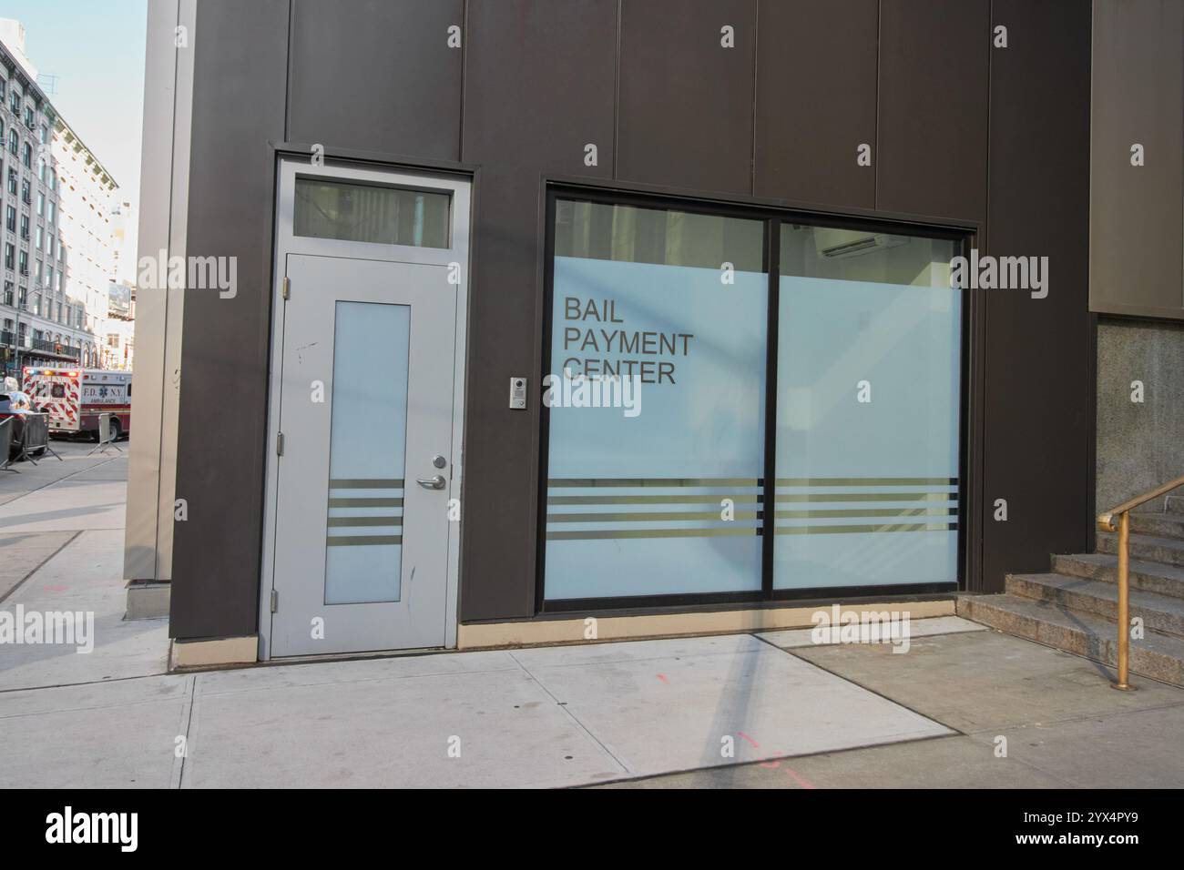 Das Bail Payment Center vor dem New York County Criminal Court in Lower Manhattan Stockfoto