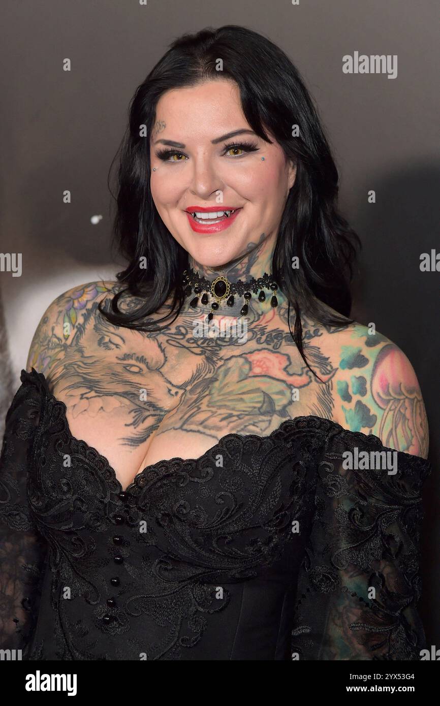Heidi Lavon bei der Premiere des Kinofilms Nosferatu - der Untote im TCL Chinese Theater. Los Angeles, 12.12.2024 *** Heidi Lavon bei der Premiere des Films Nosferatu The Undead im TCL Chinese Theater Los Angeles, 12 12 2024 Foto:xD.xStarbuckx/xFuturexImagex nosferatu_la_4230 Stockfoto