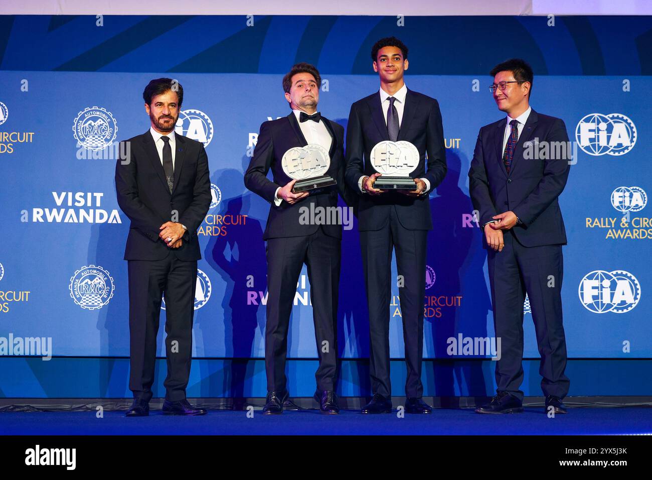 DE MERINDOL Thibaut für R-Ace GP, FIA FR World Cup Siegerteam, Porträt mit UGOCHUKWA Ugo, FIA FR World Cup Sieger Fahrer während der FIA Rally and Circuit Awards 2024, am 13. Dezember 2024 im Kigali Convention Centre in Kigali, Ruanda Stockfoto