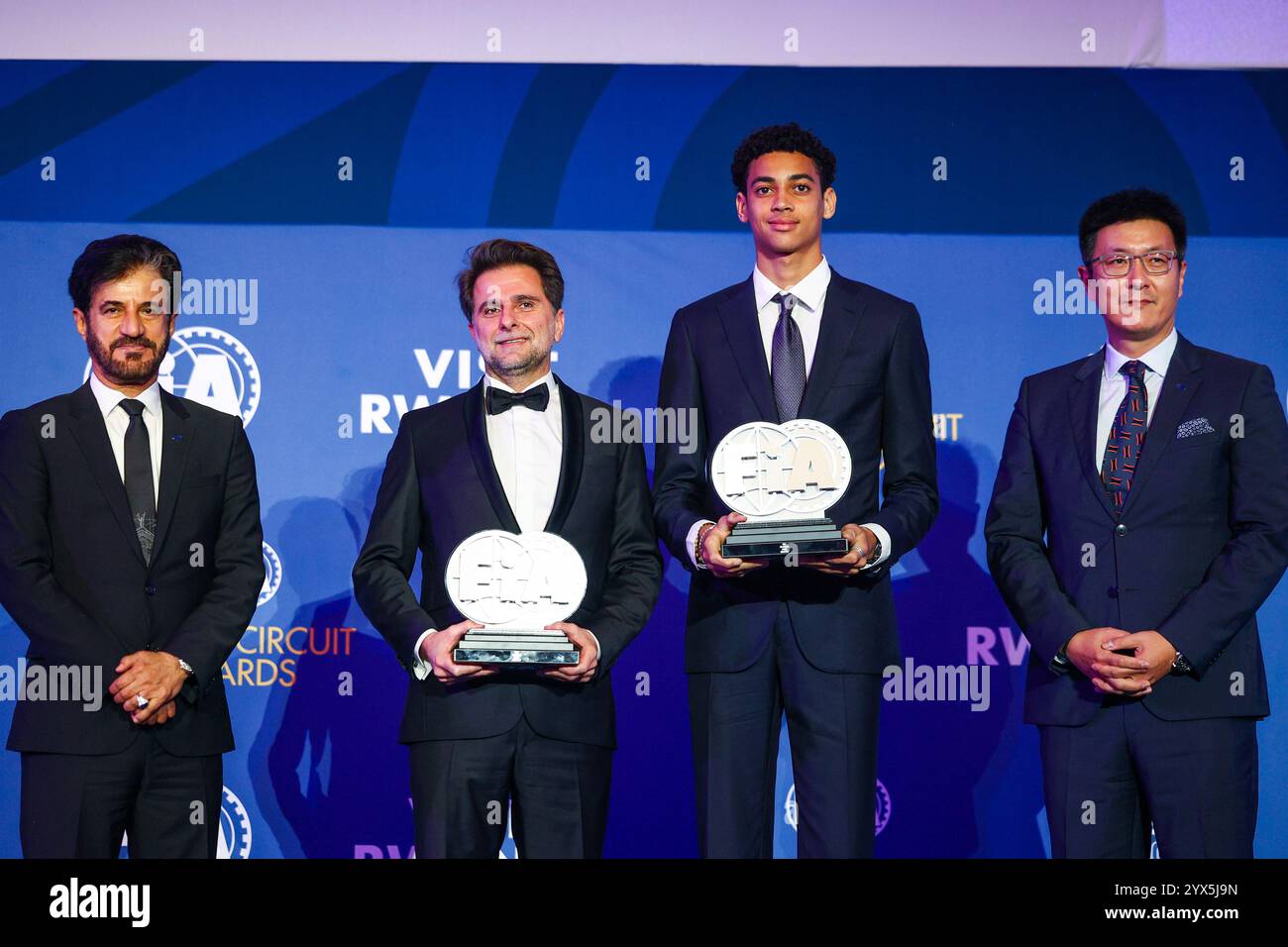 DE MERINDOL Thibaut für R-Ace GP, FIA FR World Cup Siegerteam, Porträt mit UGOCHUKWA Ugo, FIA FR World Cup Sieger Fahrer während der FIA Rally and Circuit Awards 2024, am 13. Dezember 2024 im Kigali Convention Centre in Kigali, Ruanda Stockfoto