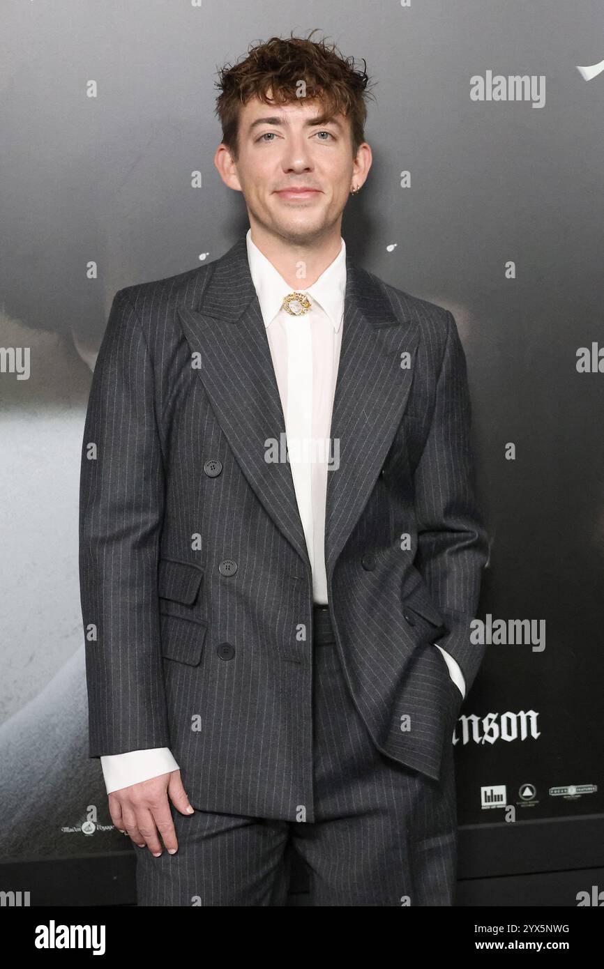 Dezember 2024, Los Angeles, Kalifornien, USA: Kevin McHale bei der Premiere von Focus präsentiert Nosferatu im TCL Chinese Theatre IMAX (Credit Image: © Nina Prommer/ZUMA Press Wire) NUR REDAKTIONELLE VERWENDUNG! Nicht für kommerzielle ZWECKE! Stockfoto