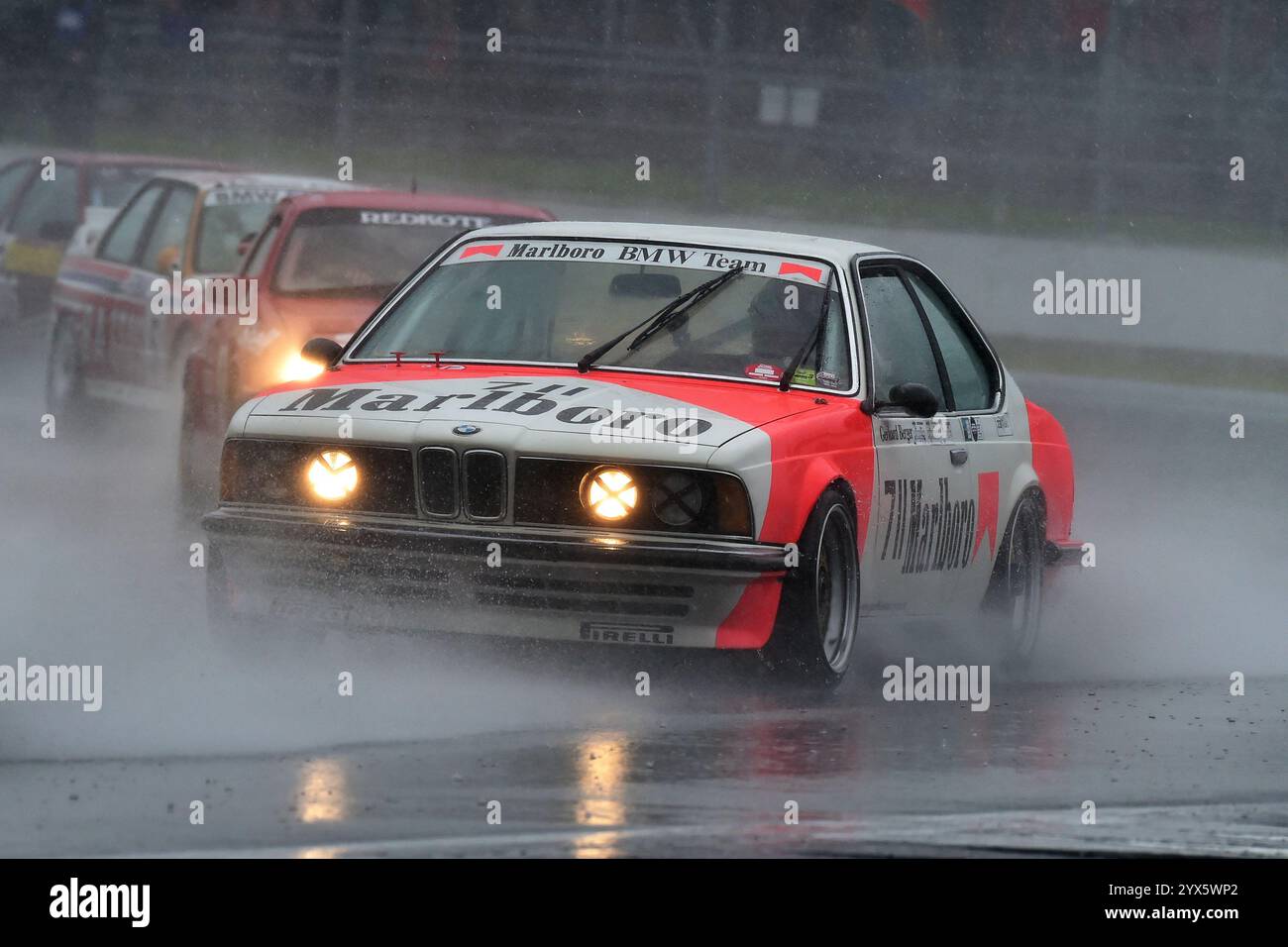 Howard Spooner, BMW 635i, Adrian Flux Trophy für MRL Historic Touring Car Challenge, ursprünglich für fünfzig Minuten Rennen mit optionalem Stockfoto