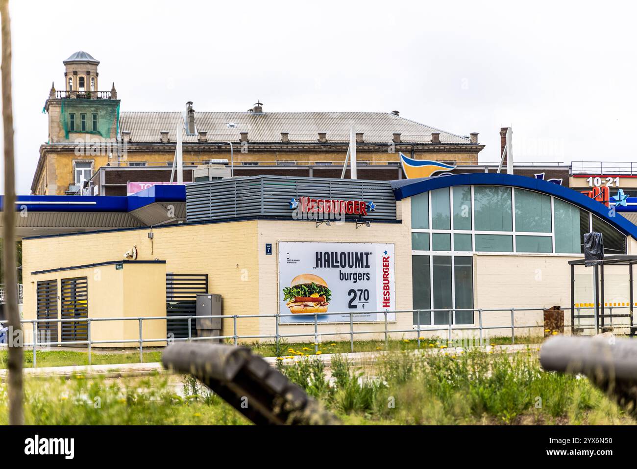 Liepaja, Lettland - 12. Juni 2024: Fast-Food-Restaurant der Hesburger Fast-Food-Kette Stockfoto