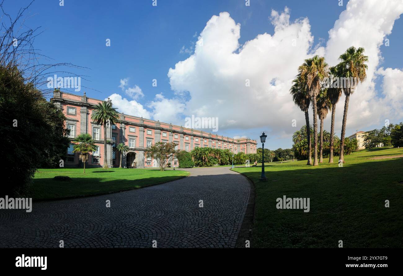 Blick auf das Gebäude des Nationalmuseums von Capodimonte. Neapel Stockfoto