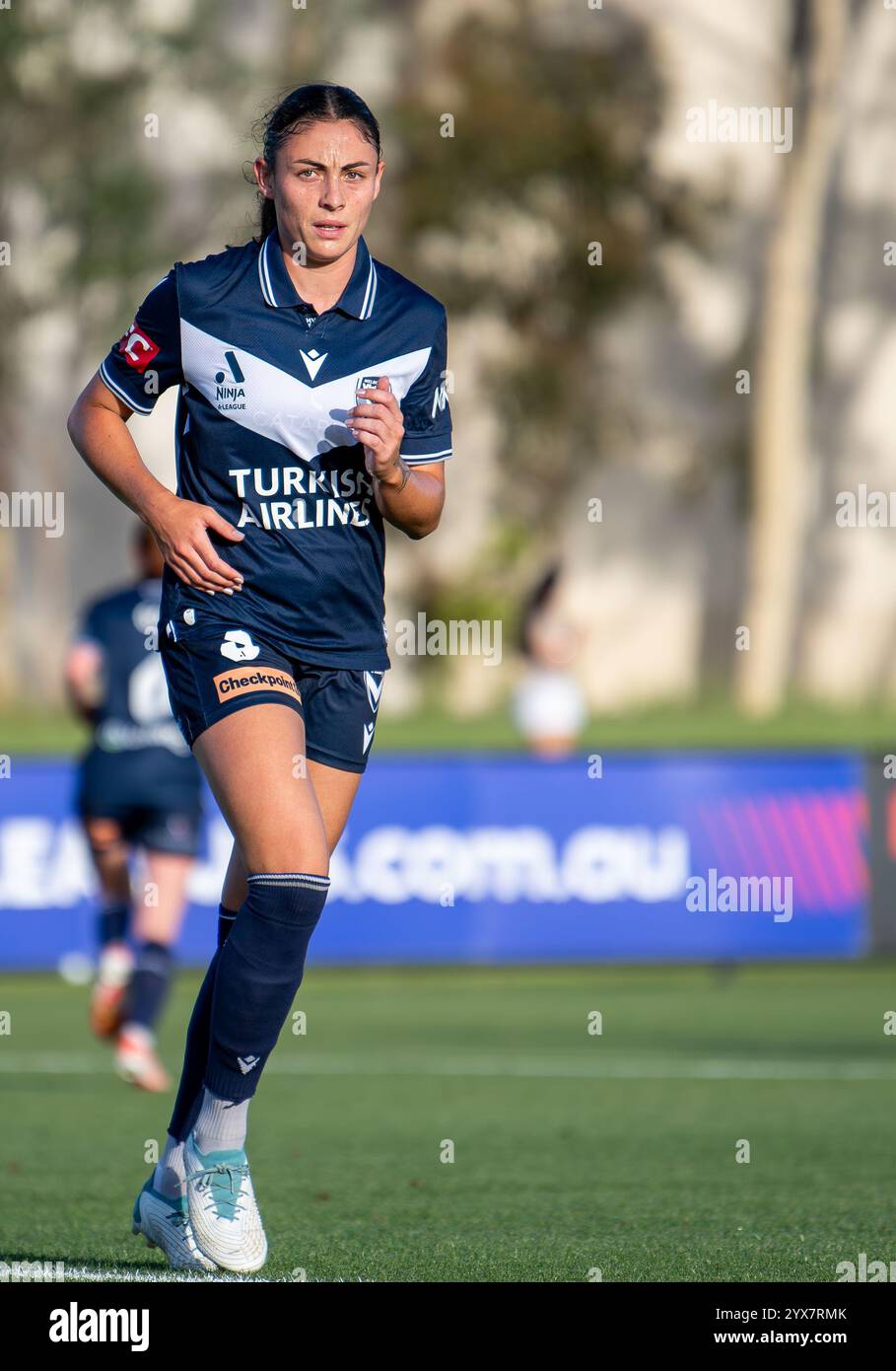 Melbourne, Australien. Dezember 2024. Claudia Bunge von Melbourne Victory wurde vor der A-Leagues Women Round 6 zwischen Melbourne Victory und Wellington Phoenix im Heimstadion der Matildas gesehen. Finale: Melbourne Victory 1:1 Wellington Phoenix (Foto: Olivier Rachon/SOPA Images/SIPA USA) Credit: SIPA USA/Alamy Live News Stockfoto