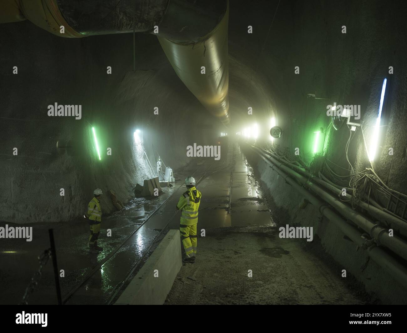 Arbeiter in Los H53 des Brennerbasistunnels, Tirol, Österreich, Europa Stockfoto