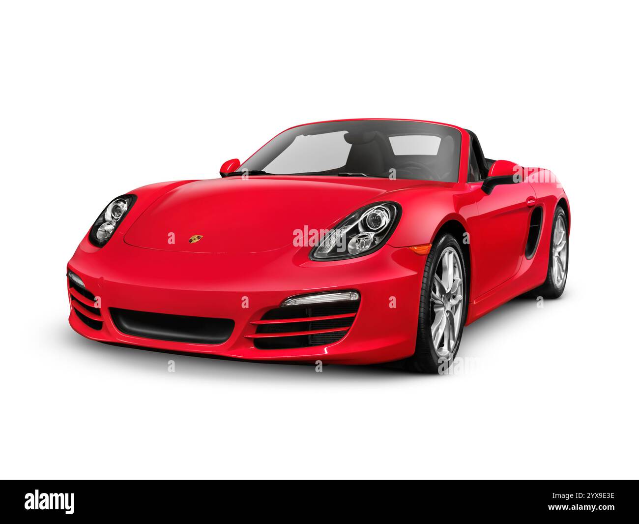 Rot 2014 Porsche Boxster S Cabrio Luxus-Sportwagen isoliert auf weißem Hintergrund mit Beschneidungspfad Stockfoto Rot 2014 Porsche Boxster S Cabrio Luxus-Sportwagen isoliert auf weißem Hintergrund mit Beschneidungspfad Stockfoto