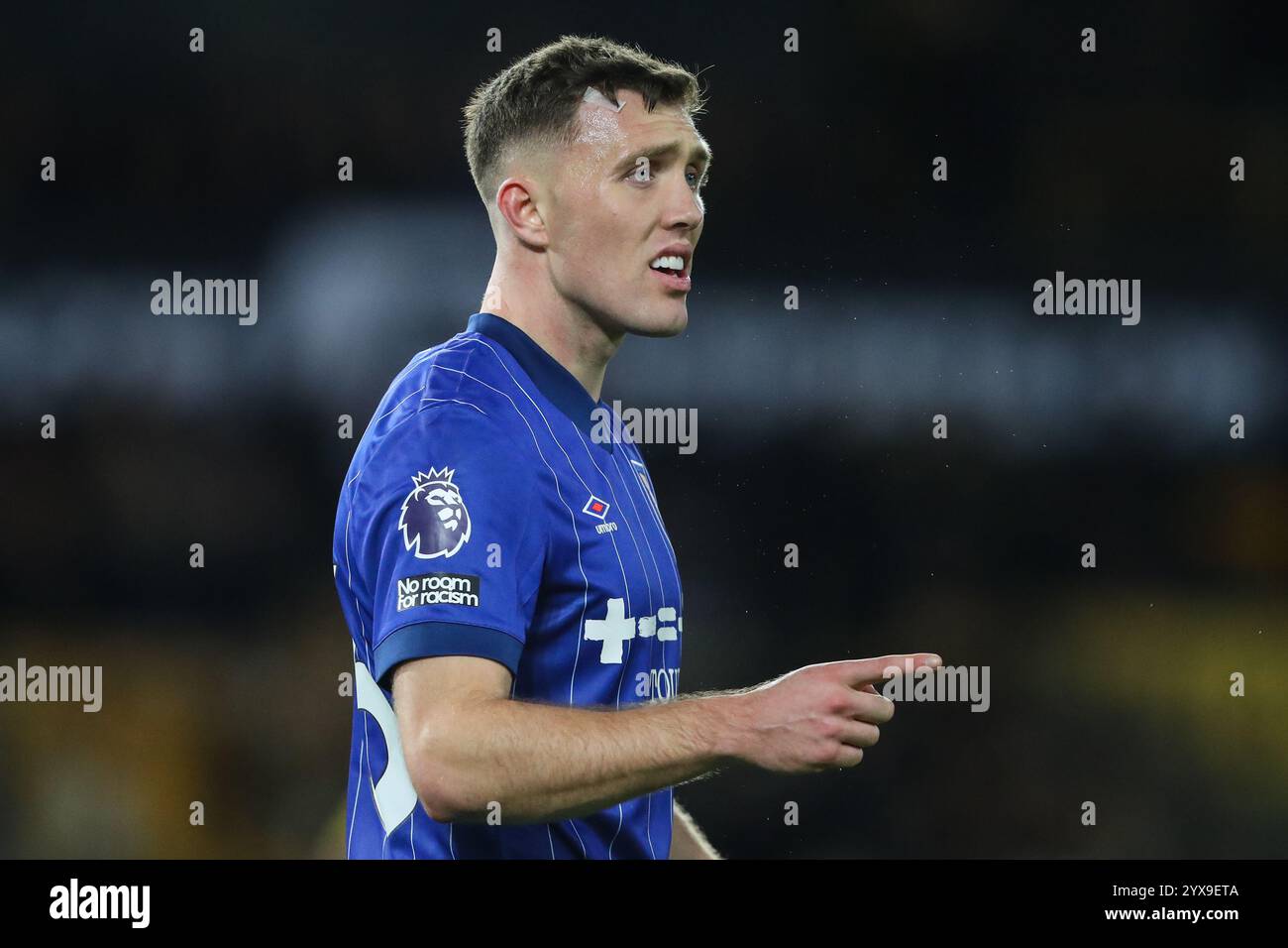 Wolverhampton, Großbritannien. Dezember 2024. Dara O'Shea von Ipswich Town während des Premier League-Spiels Wolverhampton Wanderers gegen Ipswich Town in Molineux, Wolverhampton, Vereinigtes Königreich, 14. Dezember 2024 (Foto: Gareth Evans/News Images) in Wolverhampton, Vereinigtes Königreich am 14. Dezember 2024. (Foto: Gareth Evans/News Images/SIPA USA) Credit: SIPA USA/Alamy Live News Stockfoto