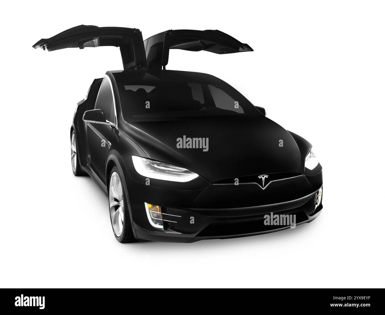 Schwarz 2017 Tesla Model X Luxus SUV Elektroauto mit offenen Falcon Flügeltüren isoliert auf weißem Hintergrund Stockfoto