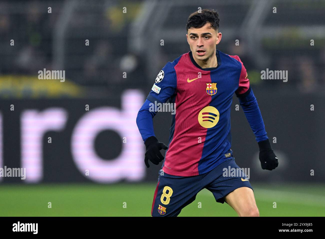 dortmund-pedri-vom-fc-barcelona-beim-uefa-champions-league-spiel