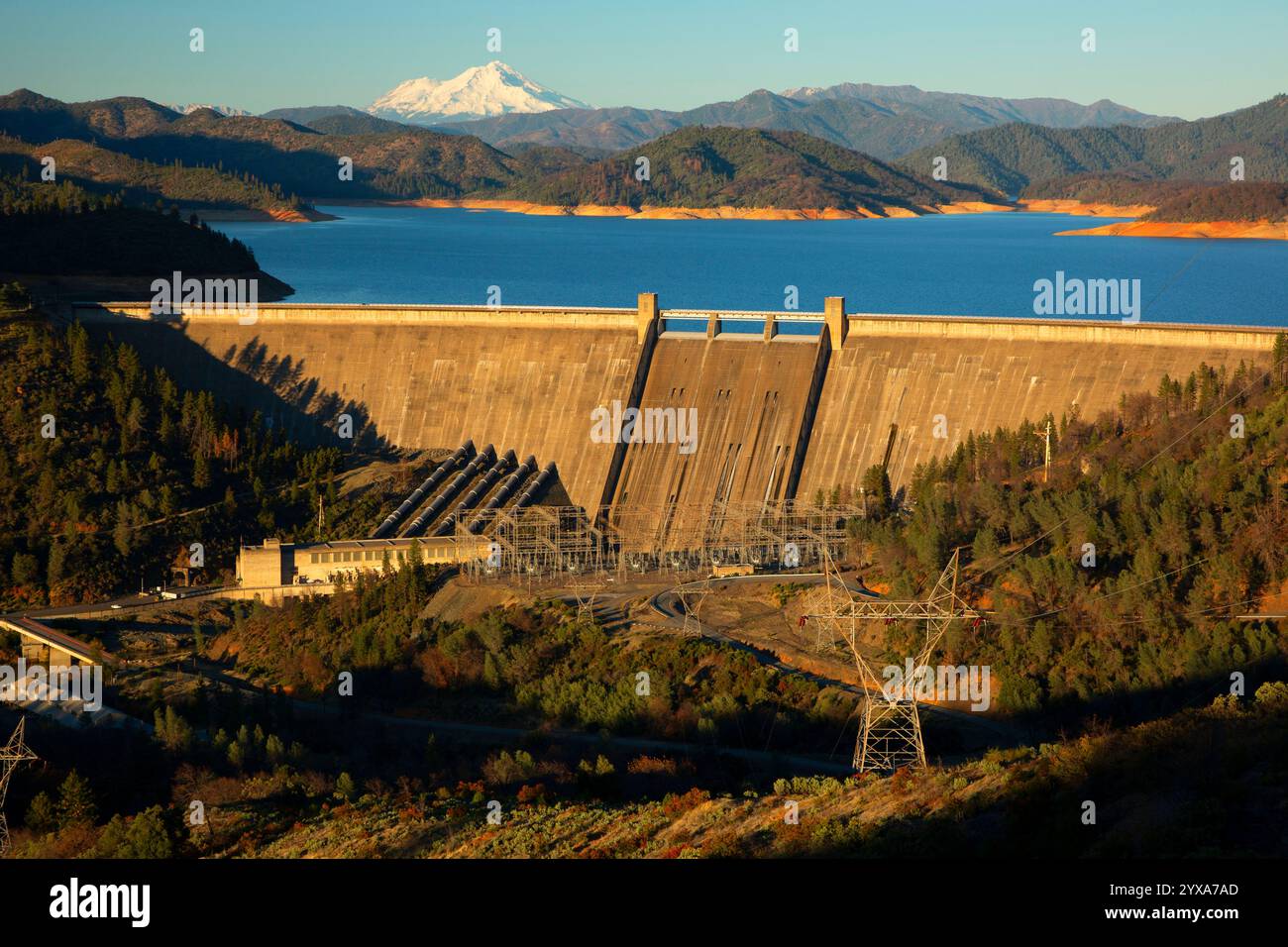 Shasta Dam, Whiskeytown-Shasta-Trinity National Recreation Area, Kalifornien Stockfoto