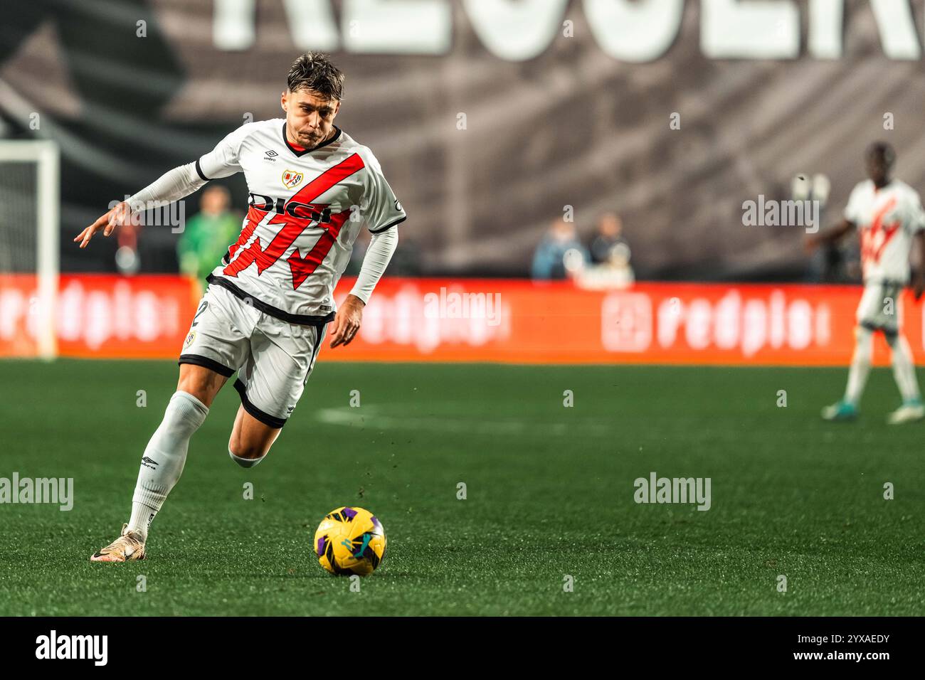 Andrei Ratiu von Rayo Vallecano während der spanischen Meisterschaft La Liga Fußball Spiel zwischen Rayo Vallecano und Real Madrid am 14. Dezember 2024 im Vallecas Stadion in Madrid, Spanien Stockfoto