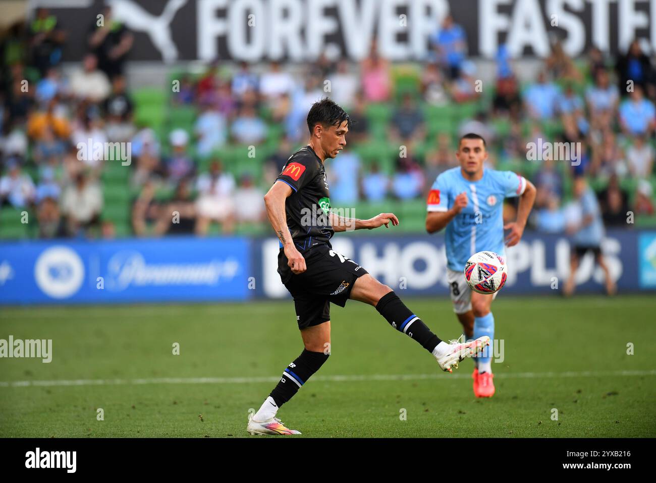MELBOURNE, AUSTRALIEN. Dezember 2024. Im Bild: Logan Rogerson aus Auckland während des Spiels der ISUZU A League Runde 8 Melbourne City gegen Auckland im AAMI Park, Melbourne, Australien. Quelle: Karl Phillipson / Alamy Live News Stockfoto