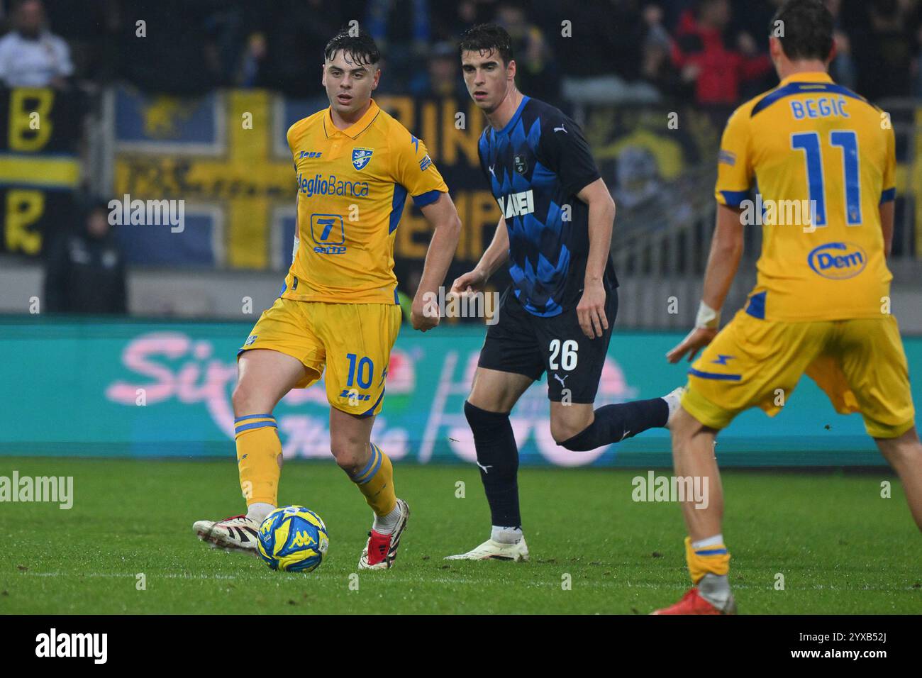 Frosinone, Italien. Dezember 2024. Benito Stirpe Stadium, Frosinone, Italien - Giuseppe Ambrosino von Frosinone während des Fußballspiels der Serie B, Frosinone gegen Sassuolo, 14. Dezember 2024 (Foto: Roberto Ramaccia/SIPA USA) Credit: SIPA USA/Alamy Live News Stockfoto