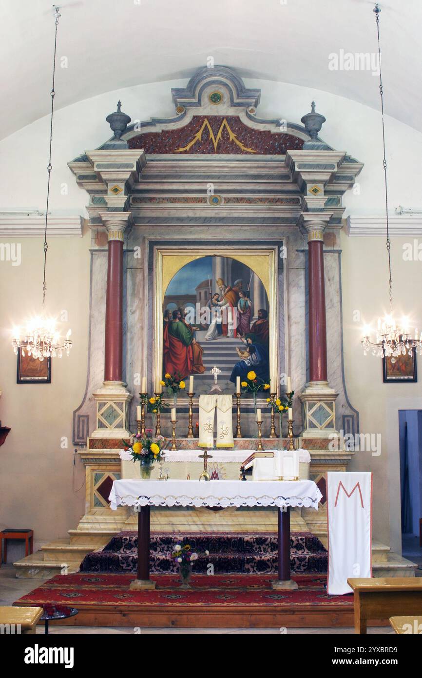 Hauptaltar in der Kapelle unserer Lieben Frau der Gesundheit in Vela Luka, Insel Korcula, Kroatien Stockfoto