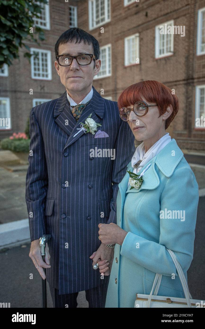 mod-Stil, Paar im Retro-Stil Stockfoto