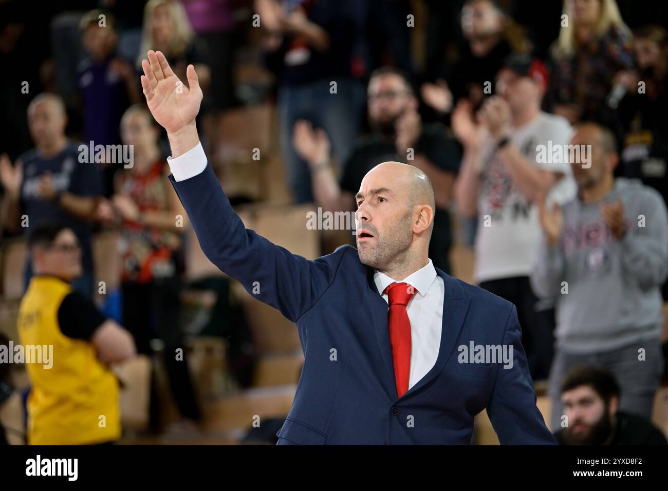 Monaco-Trainer Vassilis Spanoulis reagierte während des Betclic Elite-Spiels zwischen AS Monaco und ESSM Le Portel in Gaston Medecin Hall. Endergebnis: AS Monaco 78 - 56 ESSM Le Portel Stockfoto