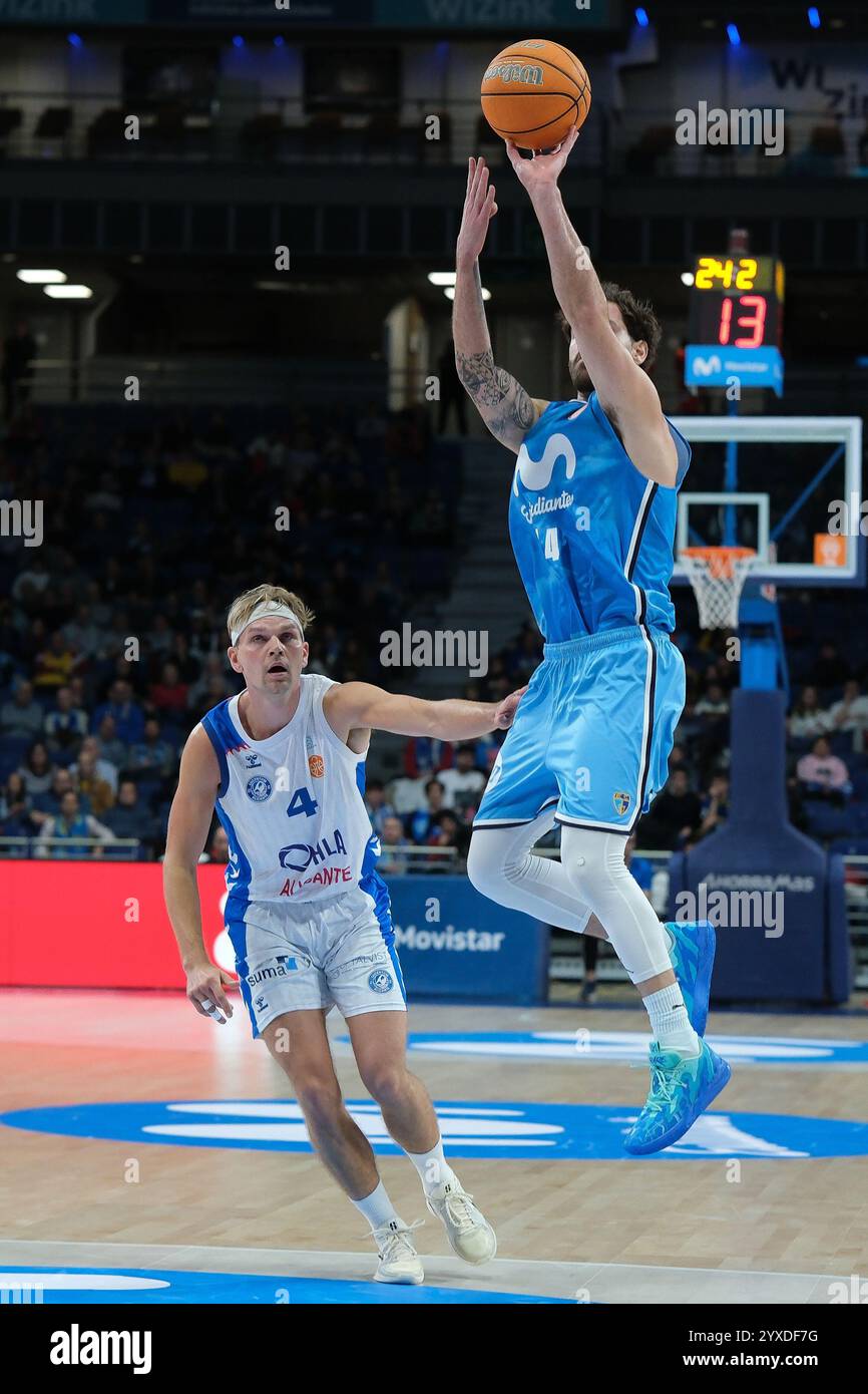 Madrid, Spanien. Dezember 2024. Spieler während Movistar Estudiantes und Alicante spielten die ACB Basketball League This im Wizink Center in Madrid. Dezember 2024 Spanien Credit: SIPA USA/Alamy Live News Stockfoto