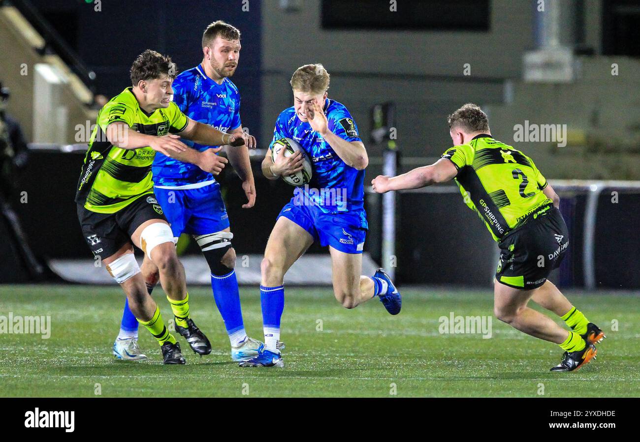 Kingston Park, Newcastle am Sonntag, den 15. Dezember 2024. Falcons' Ben Redshaw im Europapokal zwischen Newcastle Falcons und Newport Gwent Dragons im Kingston Park, Newcastle am Sonntag, den 15. Dezember 2024. (Foto: Paul Jackson | MI News) Credit: MI News & Sport /Alamy Live News Stockfoto