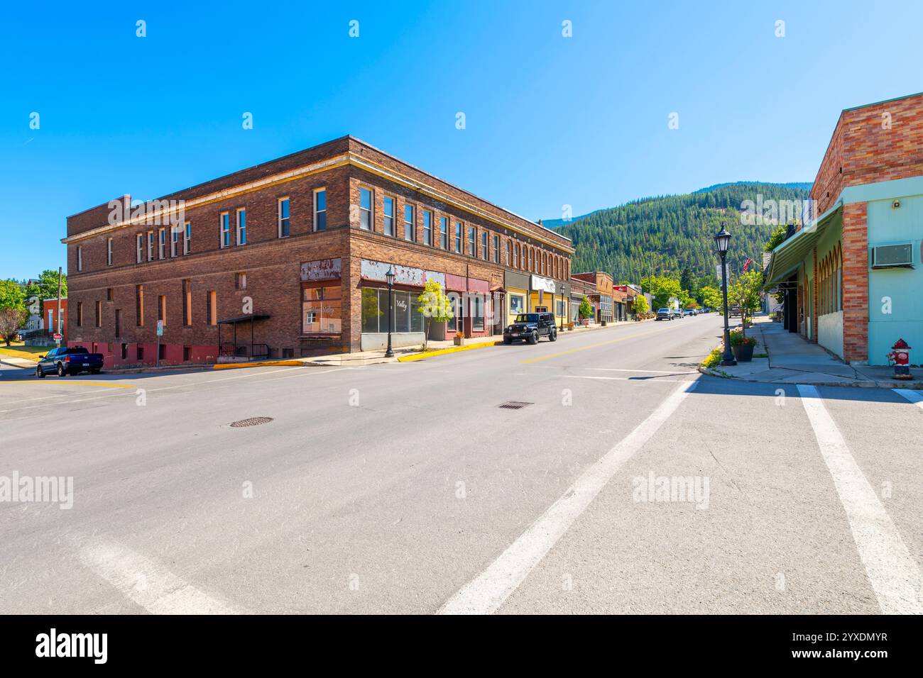 Die Hauptstraße durch die historische Stadt Kellogg, Idaho, in der Silver Valley Region des Nord-Idaho Panhandle nahe Coeur d'Alene. Stockfoto