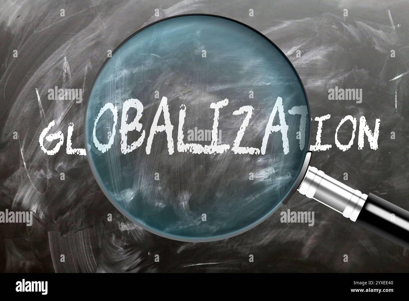 Globalisierung – Lernen, studieren und untersuchen. Ein genauerer Blick auf die Globalisierung. Eine Lupe, die das Wort "Globalisierung" auf einem Bla vergrößert Stockfoto