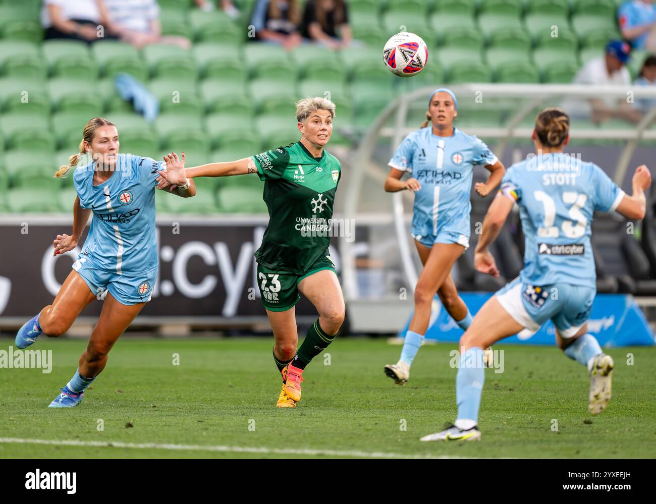 Melbourne, Australien. Dezember 2024. Michelle Heyman (C), Captain von Canberra United, wurde im AAMI Park im A-Leagues Women Round 6-Spiel zwischen Melbourne City FC und Canberra United FC gesehen. Ergebnis: Melbourne City 4:2 Canberra United Credit: SOPA Images Limited/Alamy Live News Stockfoto